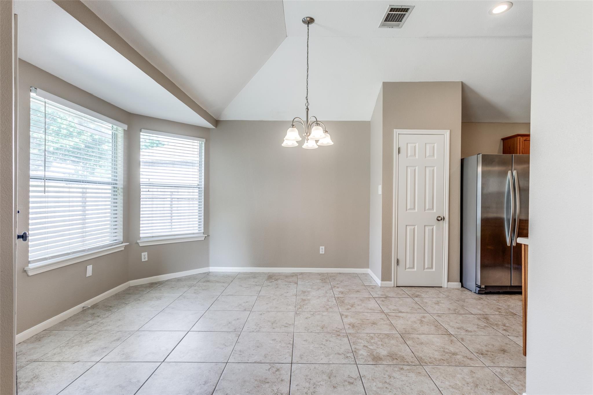 410 S River Crossing Trl, Round Rock, TX 78665