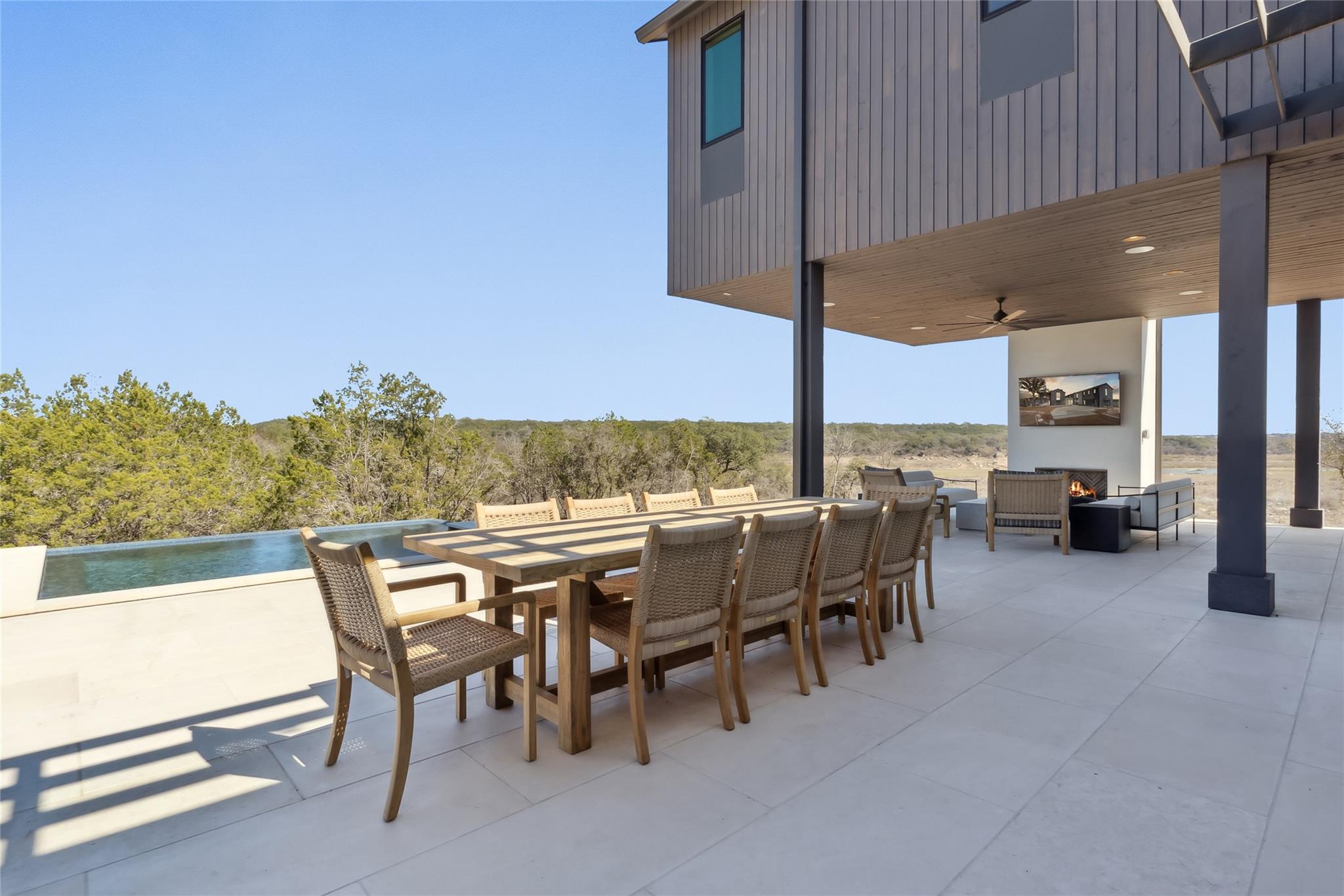 151 CREEK HOLLOW Way, Spicewood, TX 78669