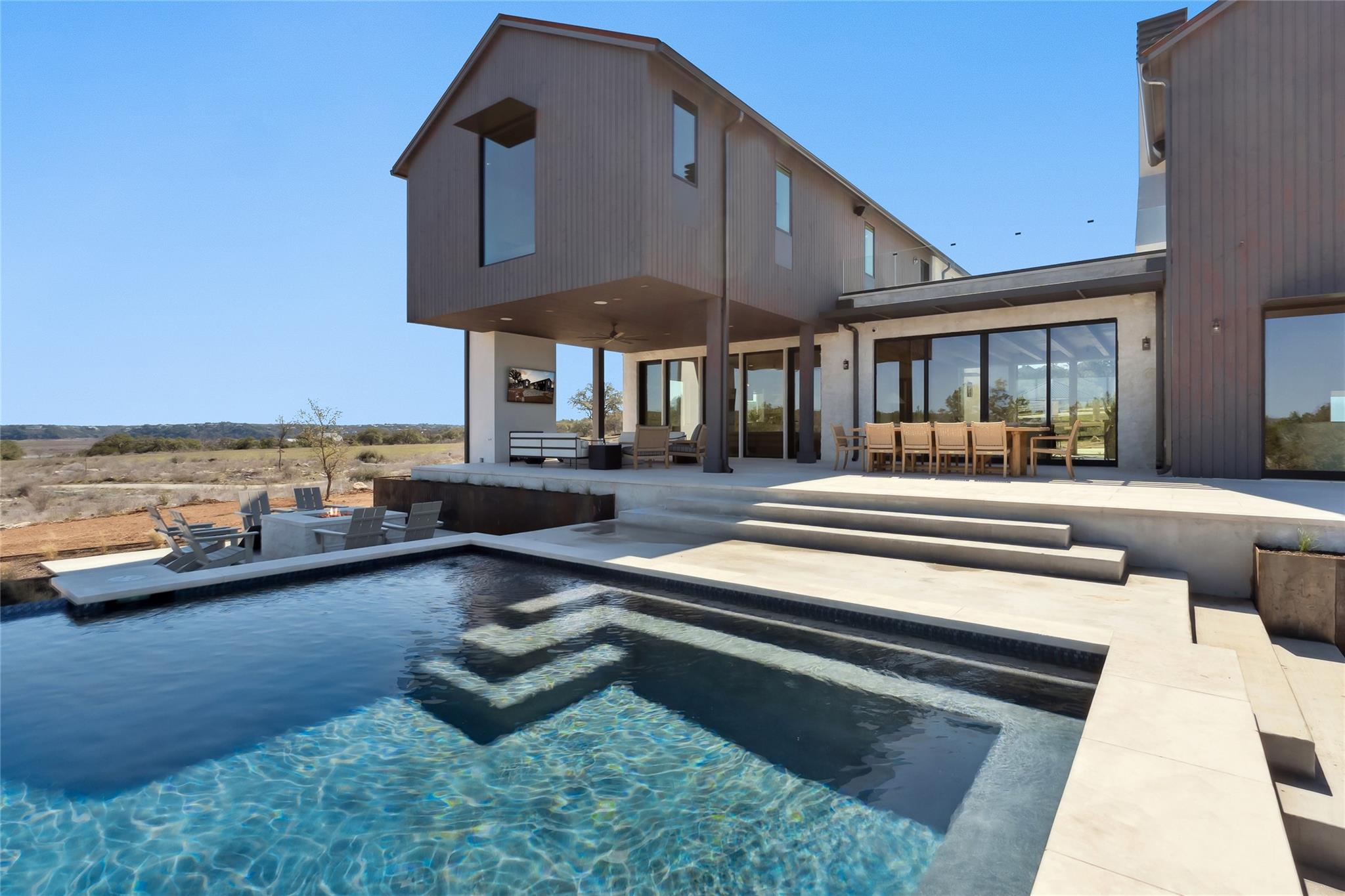 151 CREEK HOLLOW Way, Spicewood, TX 78669