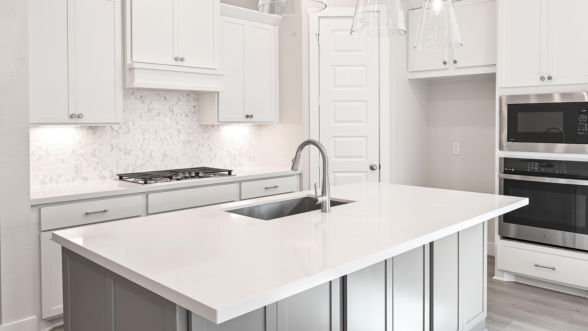 136 Brewer St, Kyle, TX 78640