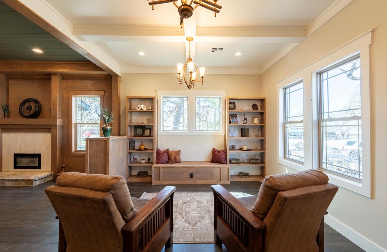 701 S Vandeveer St, Burnet, TX 78611