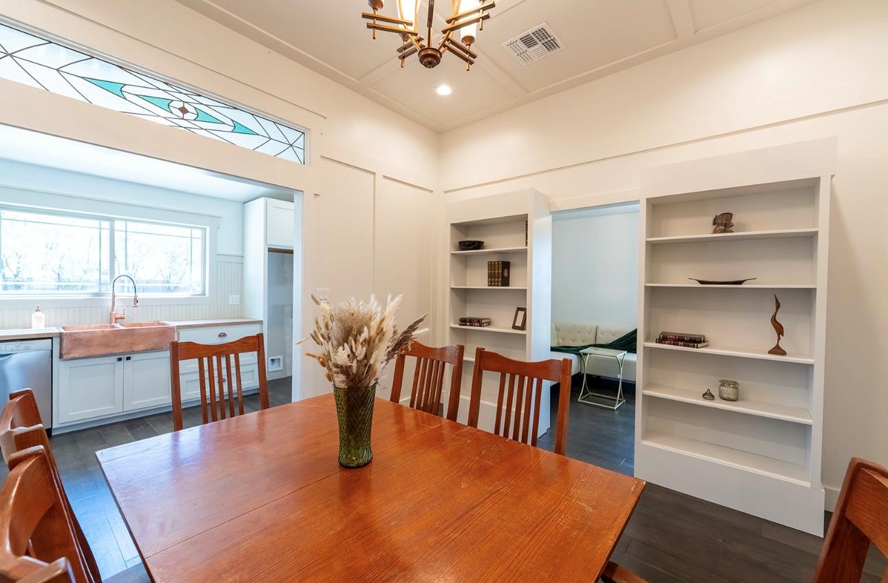 701 S Vandeveer St, Burnet, TX 78611
