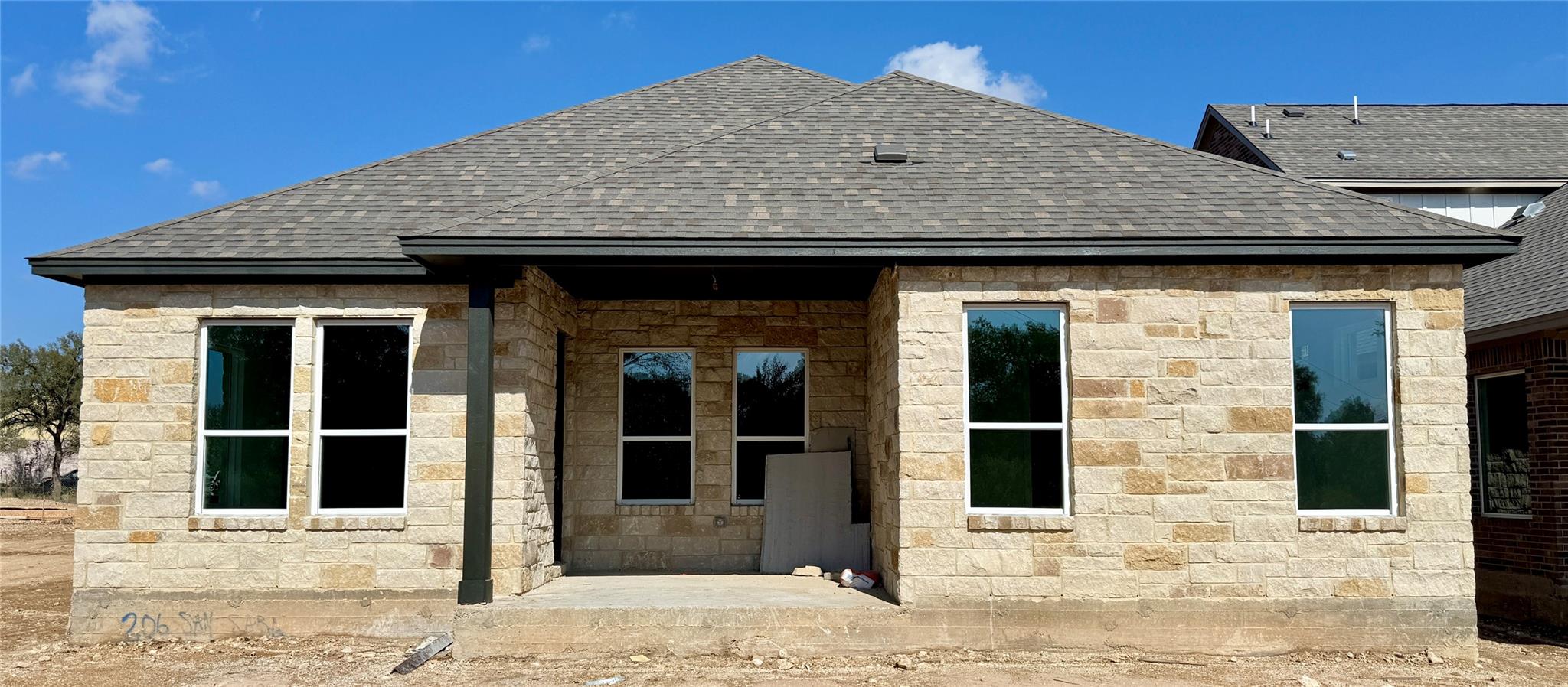 206 San Saba Dr, Buda, TX 78610