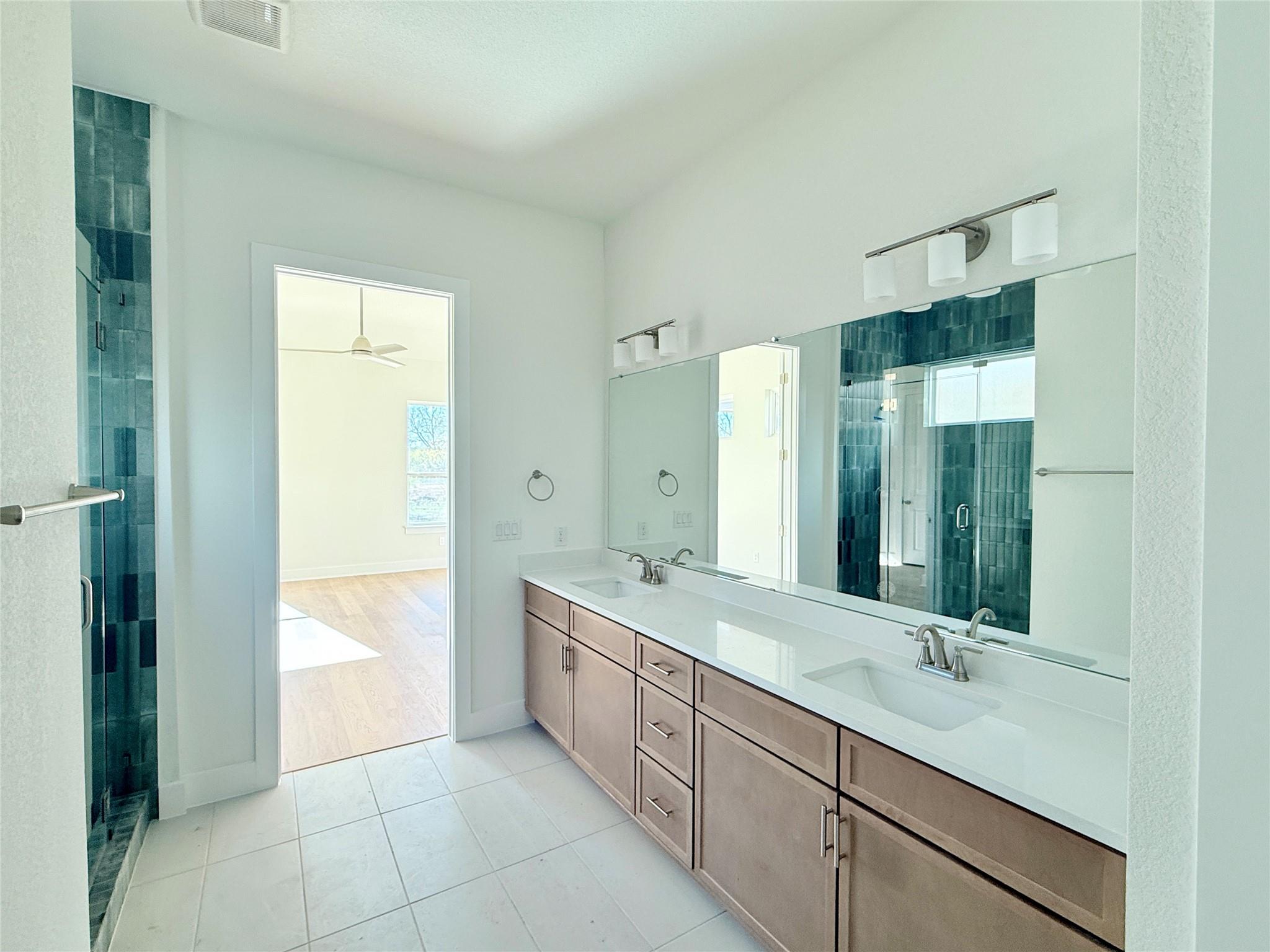 206 San Saba Dr, Buda, TX 78610