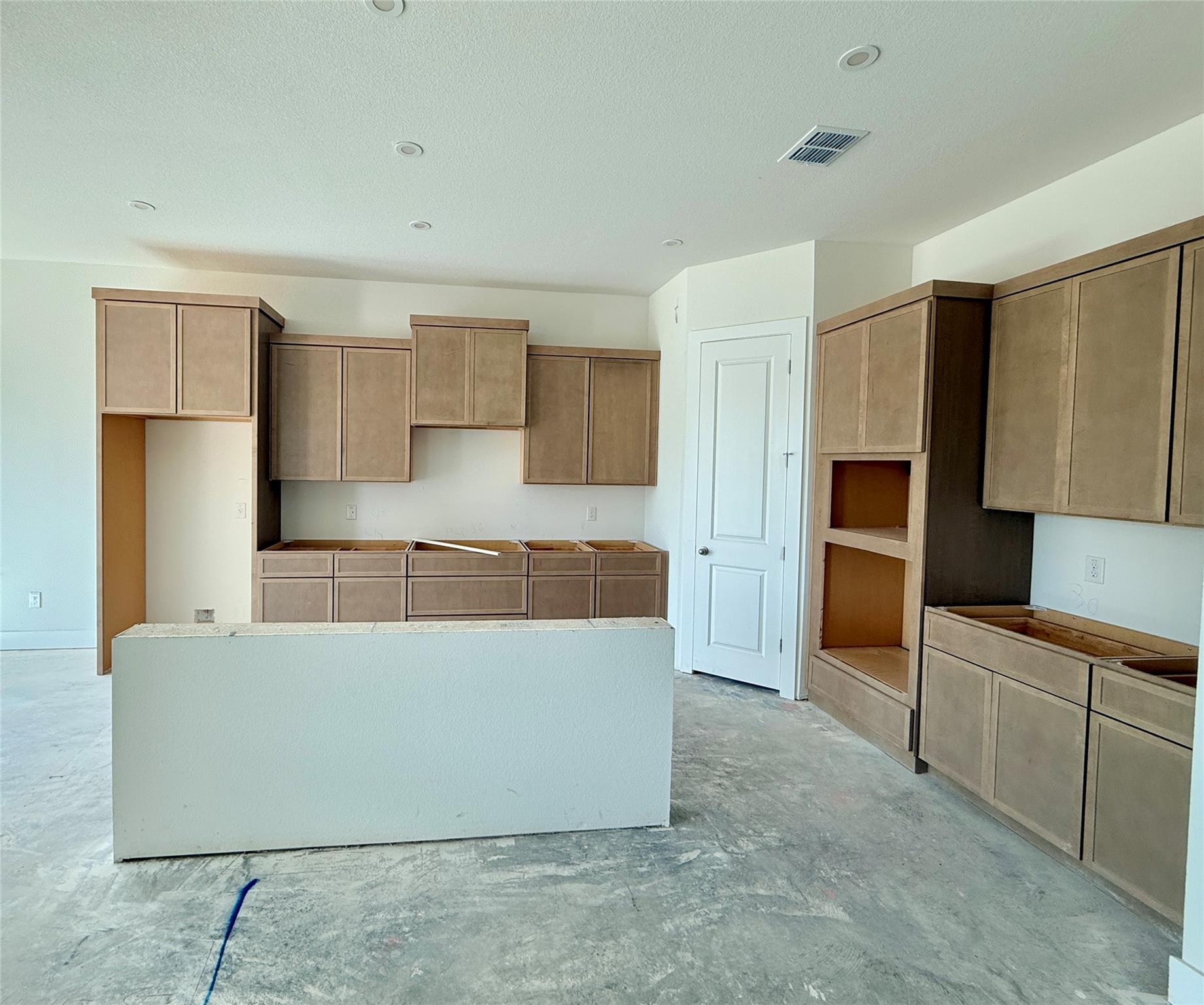 206 San Saba Dr, Buda, TX 78610