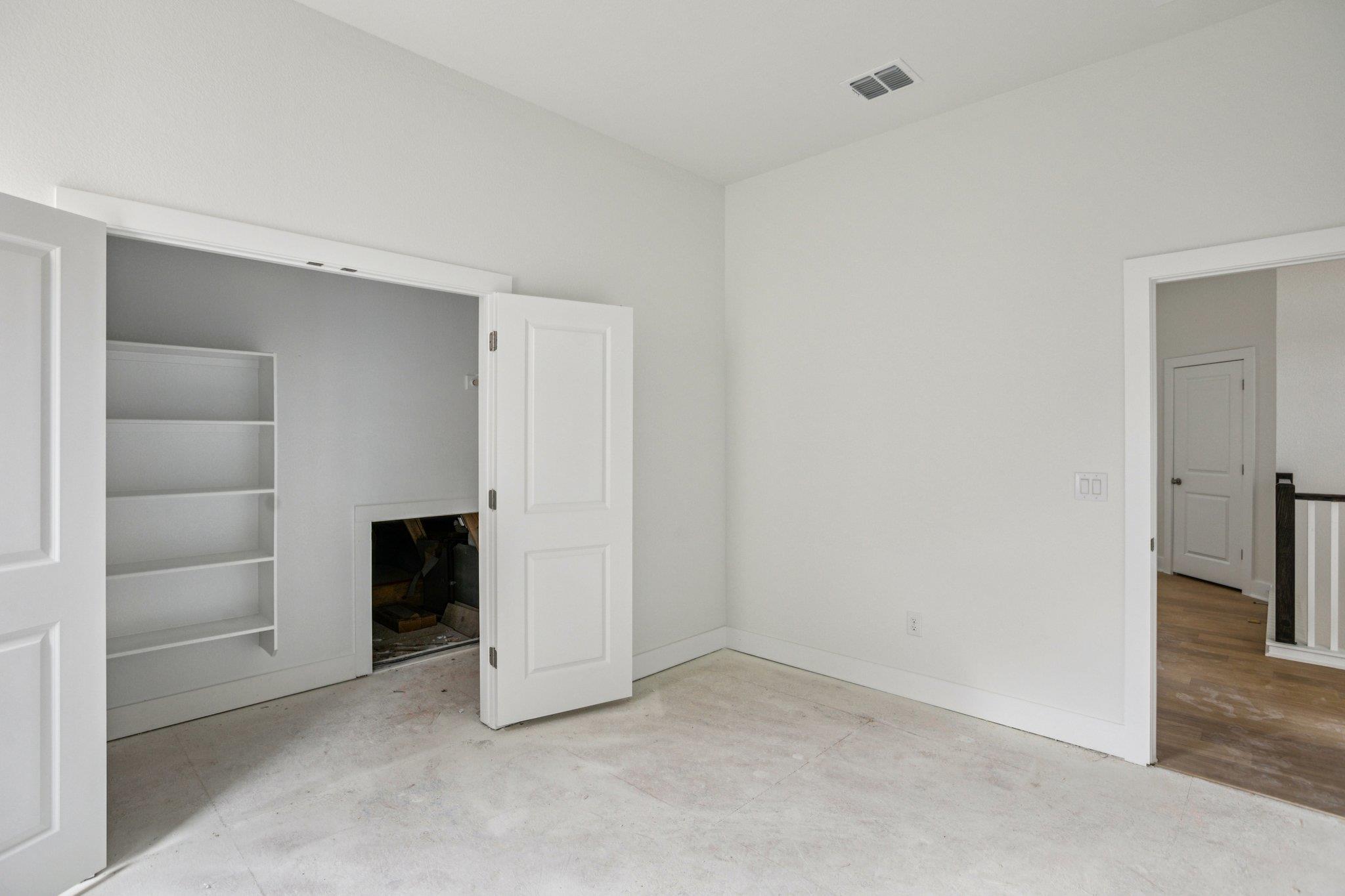 206 San Saba Dr, Buda, TX 78610