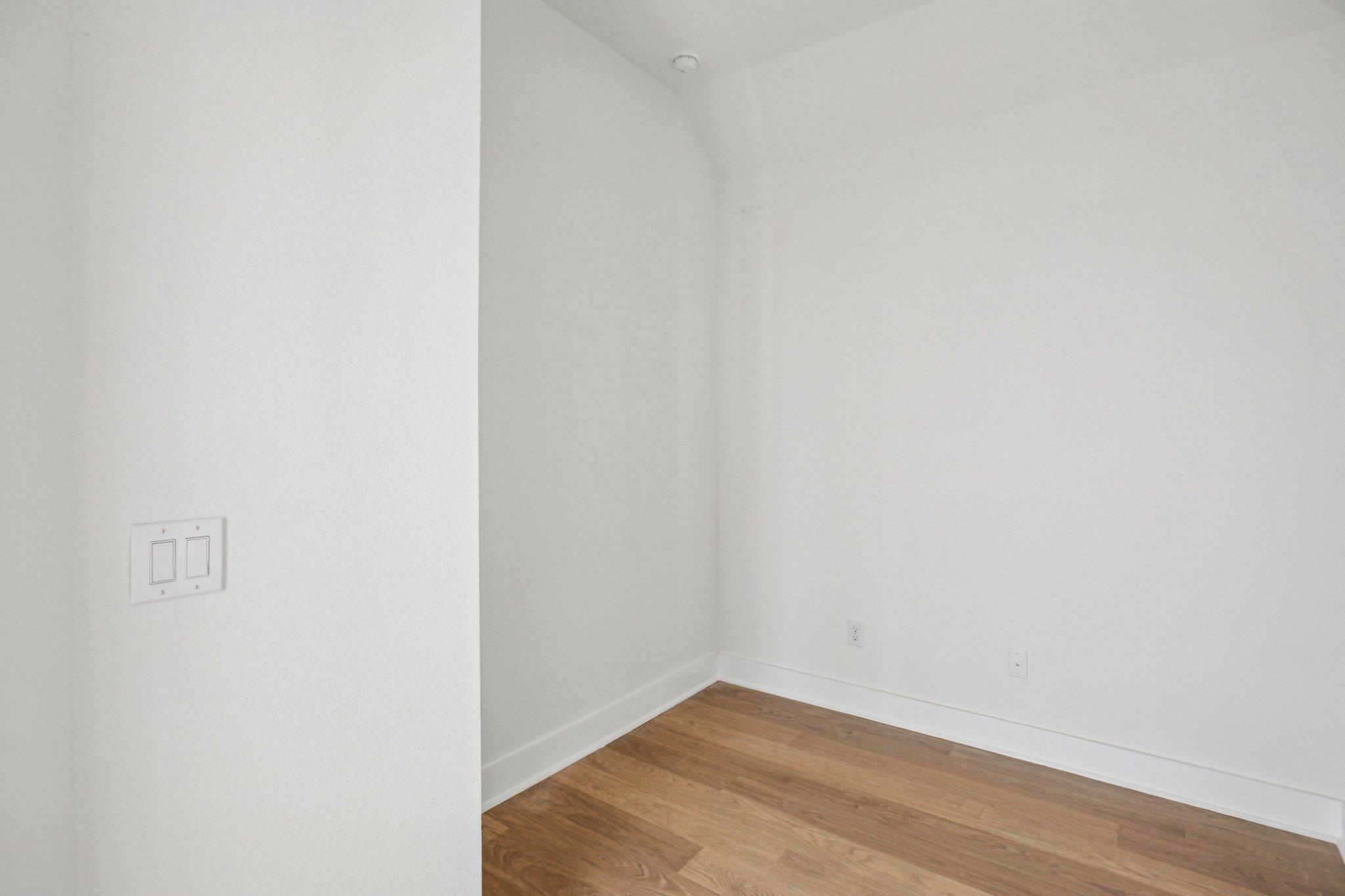 206 San Saba Dr, Buda, TX 78610