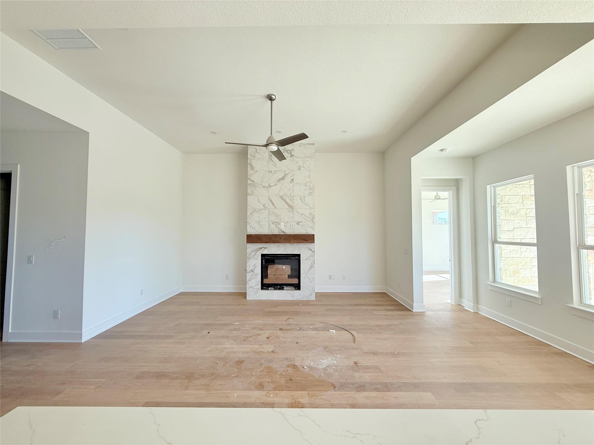 206 San Saba Dr, Buda, TX 78610