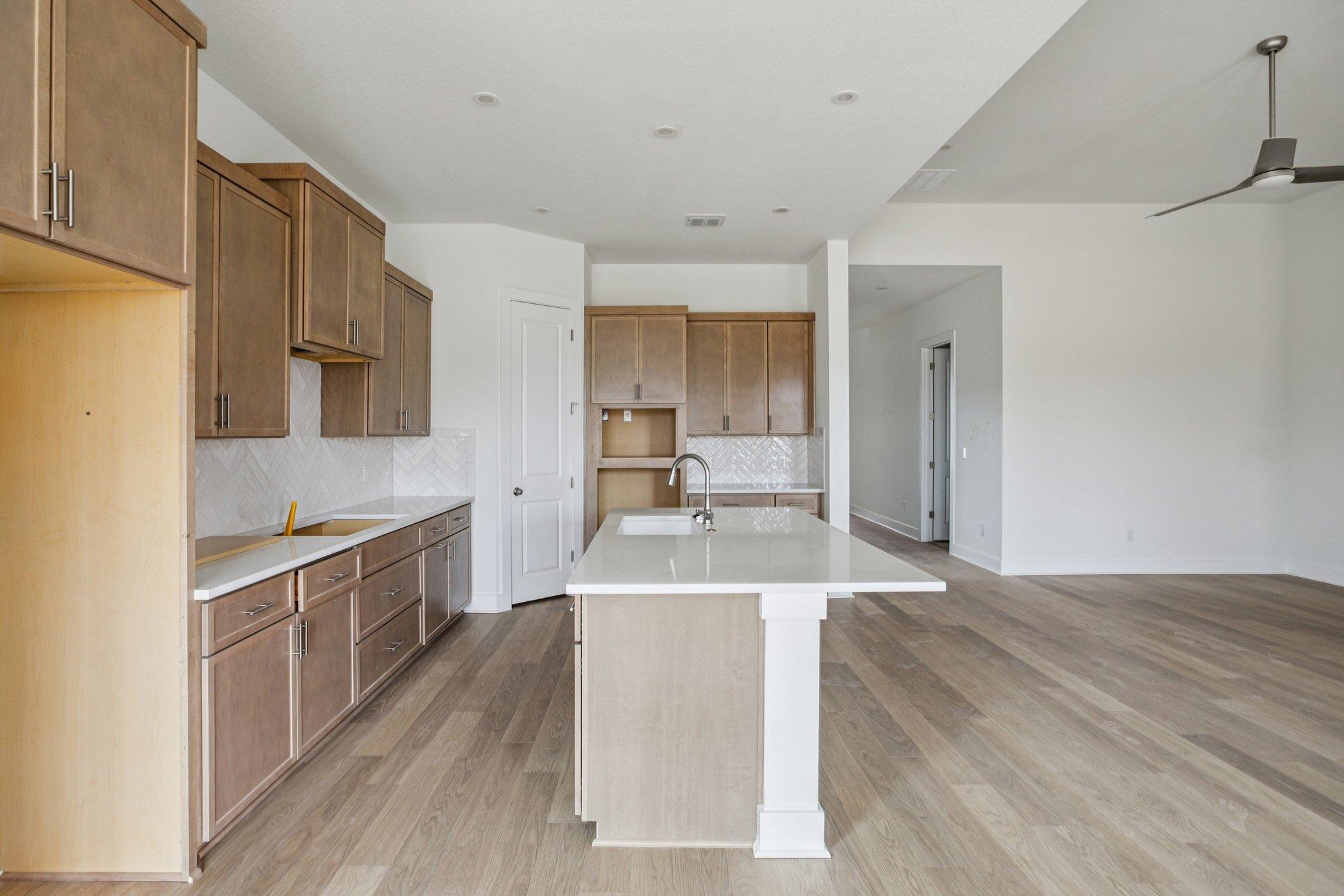 206 San Saba Dr, Buda, TX 78610