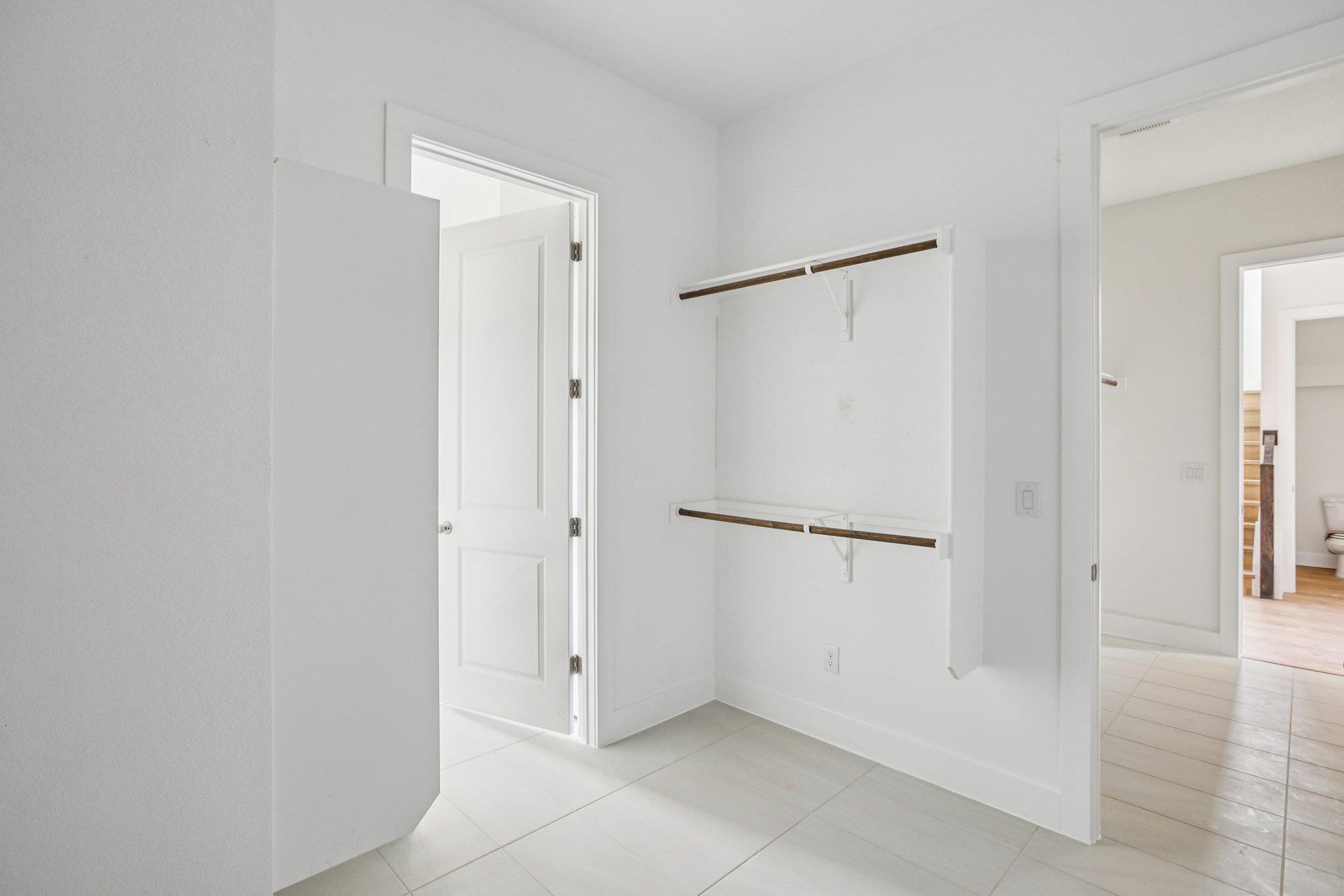 206 San Saba Dr, Buda, TX 78610