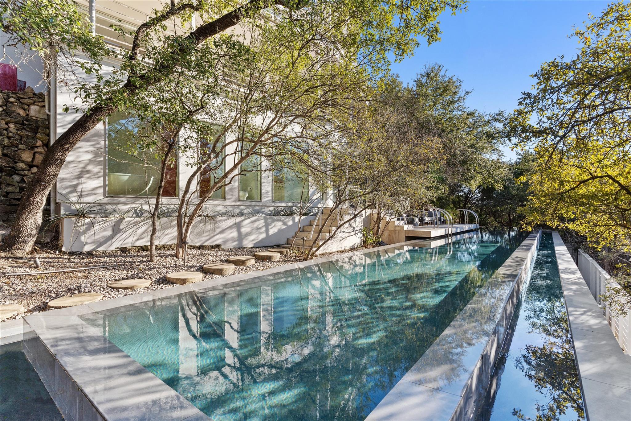 2102 N Oak Canyon Rd, Austin, TX 78746