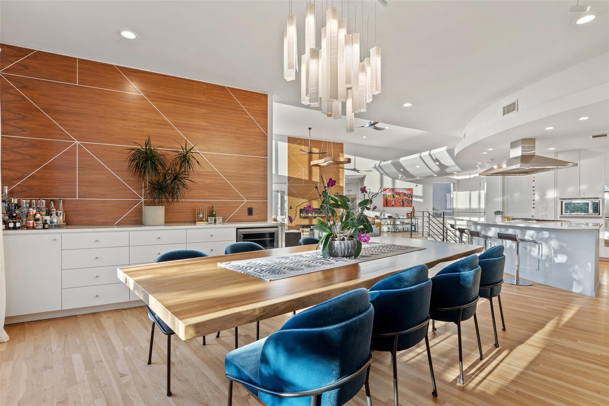 2102 N Oak Canyon Rd, Austin, TX 78746