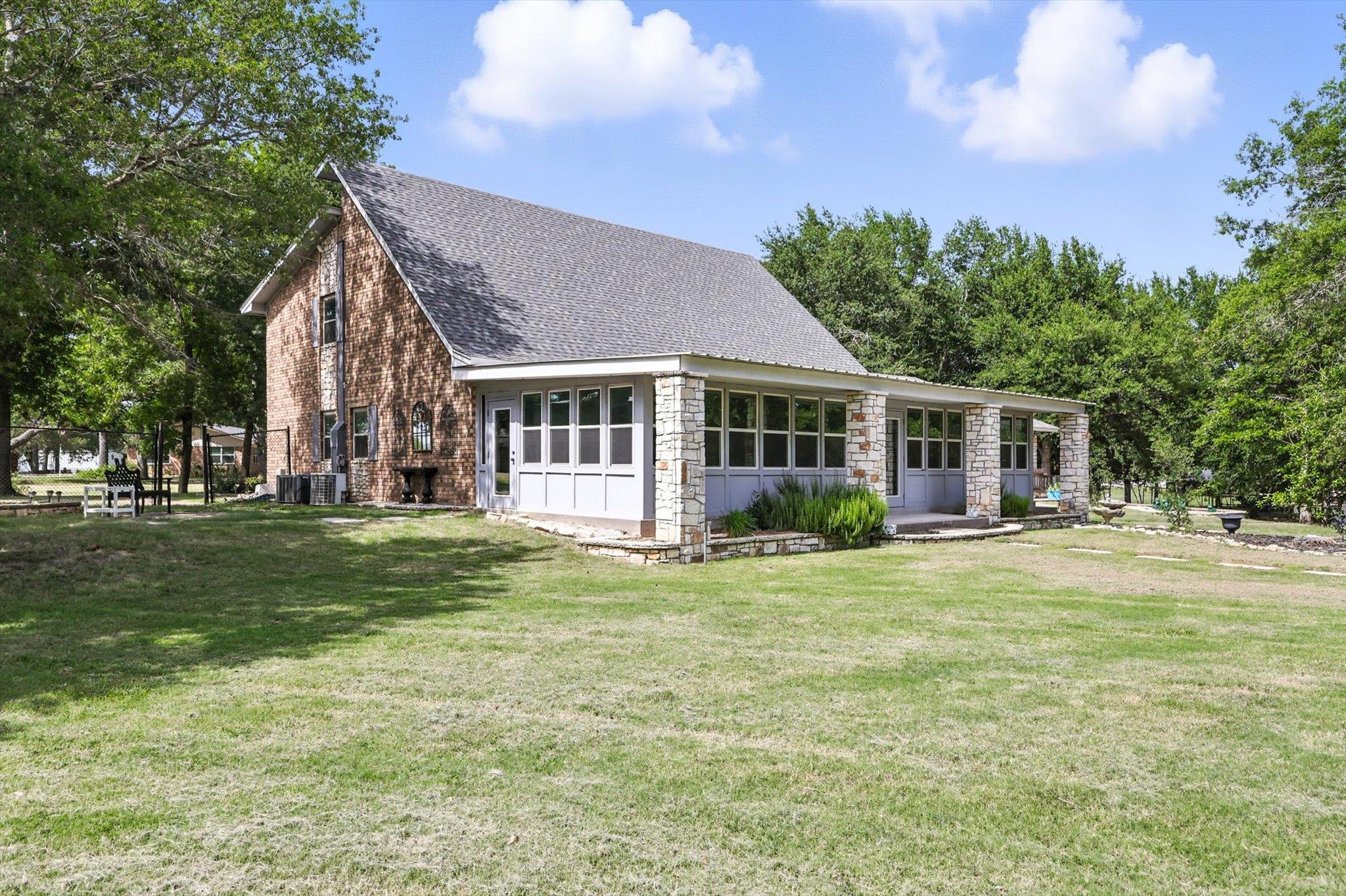 827 Lcr 894, Jewett, TX 75846