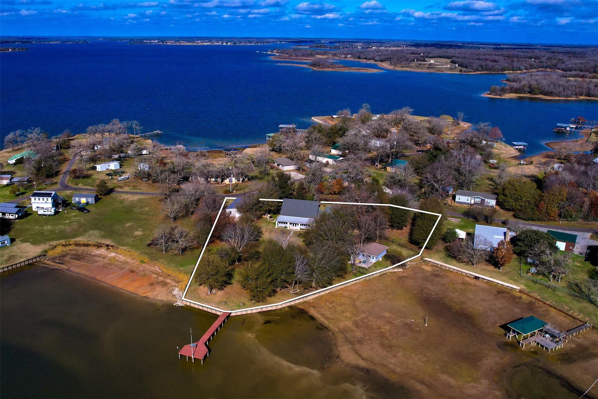 827 Lcr 894, Jewett, TX 75846