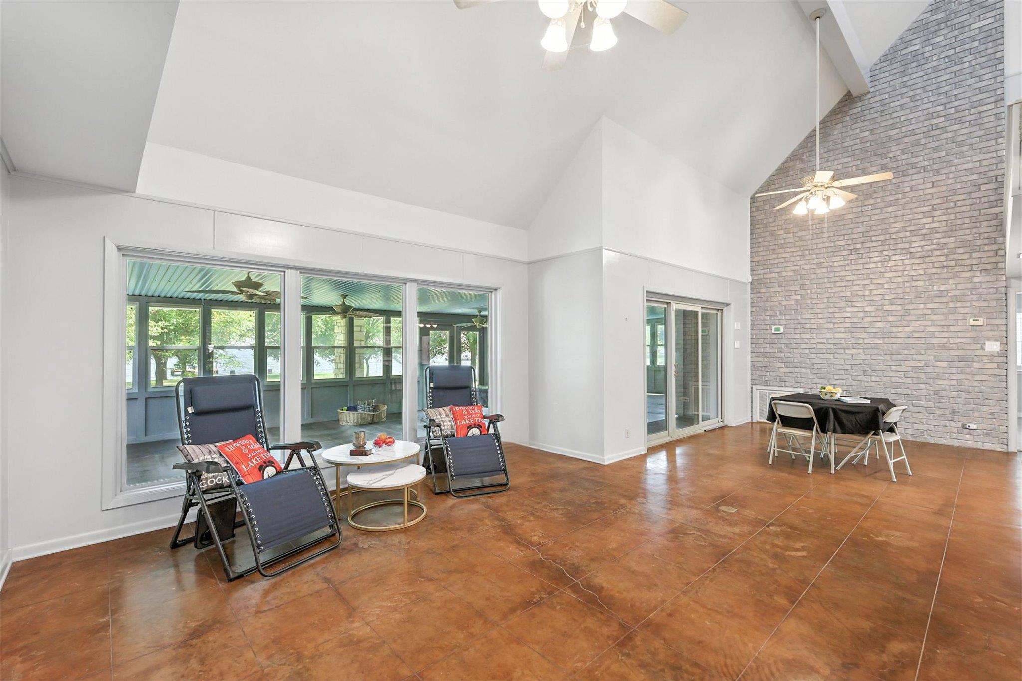 827 Lcr 894, Jewett, TX 75846