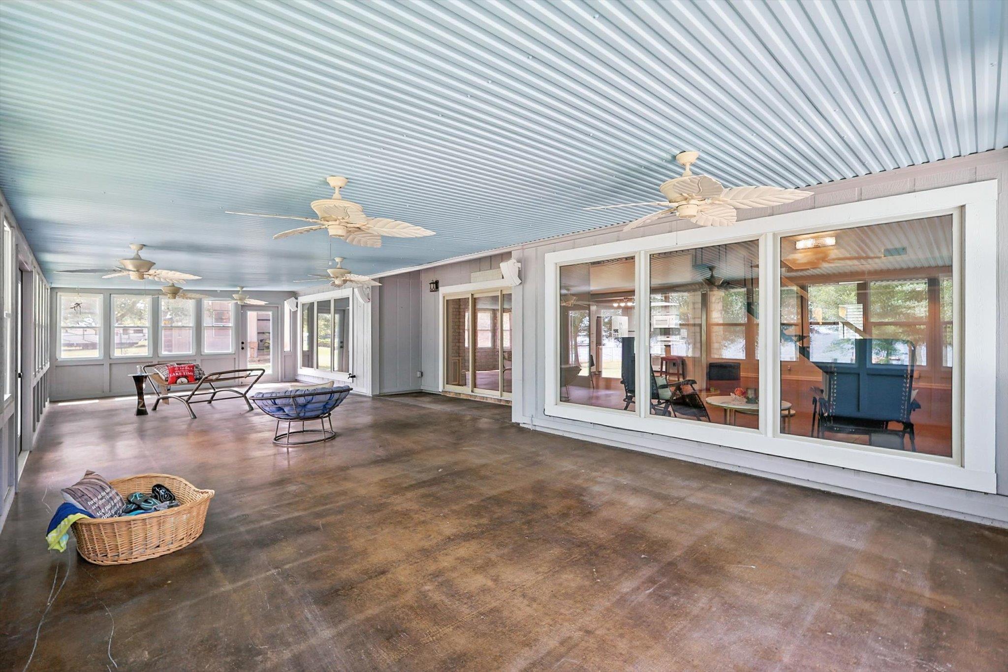 827 Lcr 894, Jewett, TX 75846