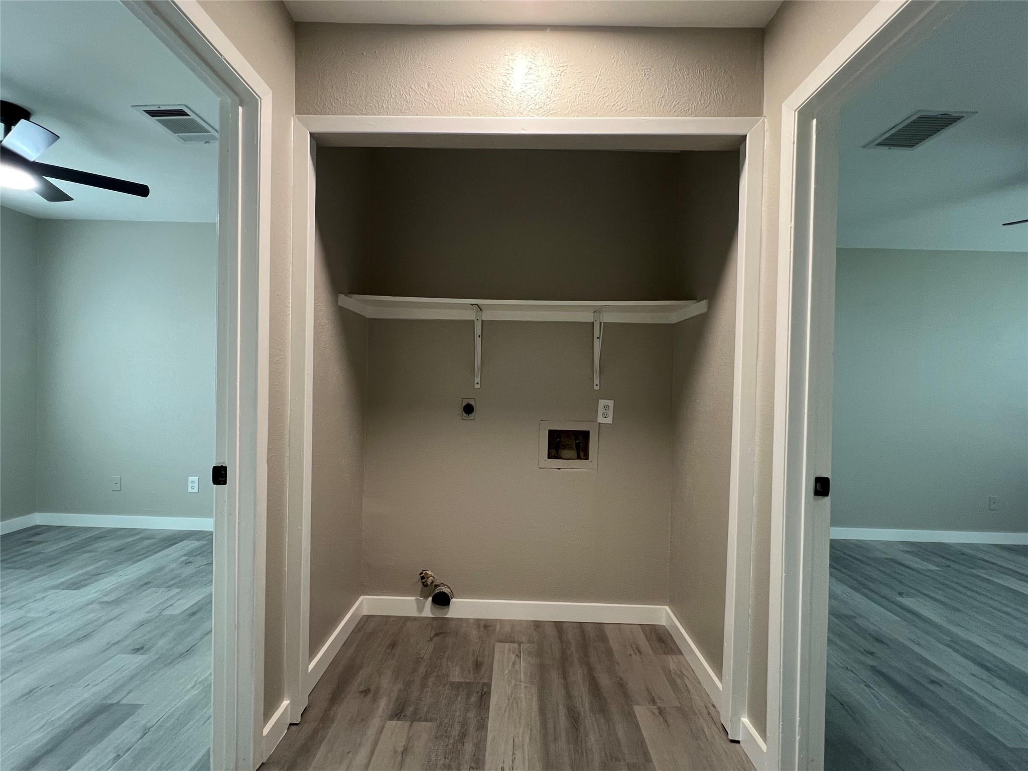 10510 Little Pebble Dr # B, Austin, TX 78758