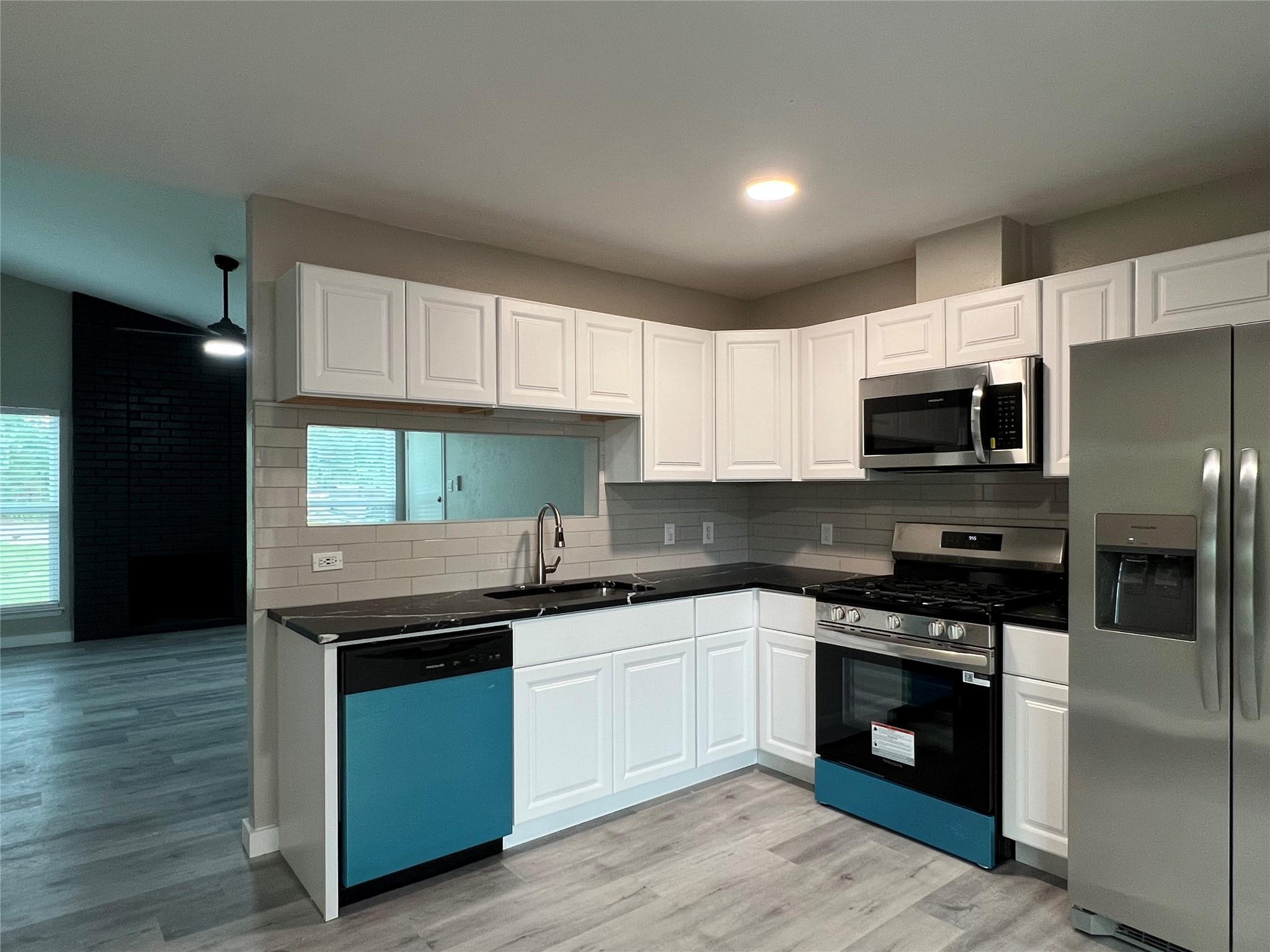 10510 Little Pebble Dr # B, Austin, TX 78758