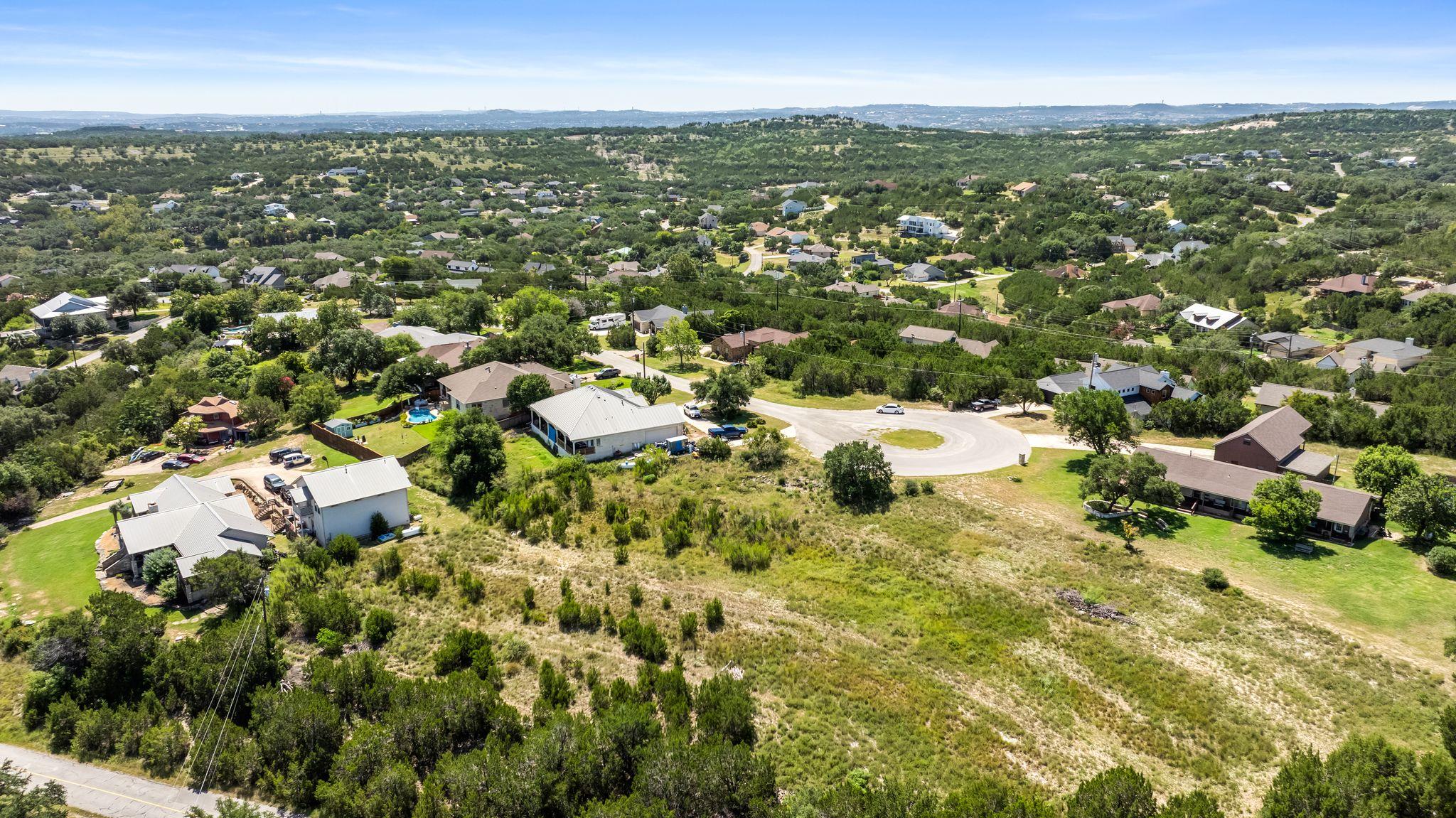 22400 Neilston Dr, Spicewood, TX 78669