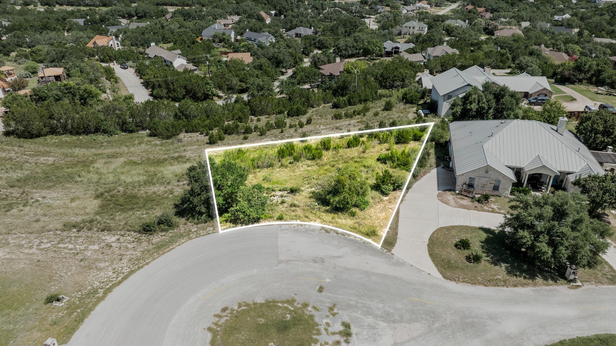 22400 Neilston Dr, Spicewood, TX 78669