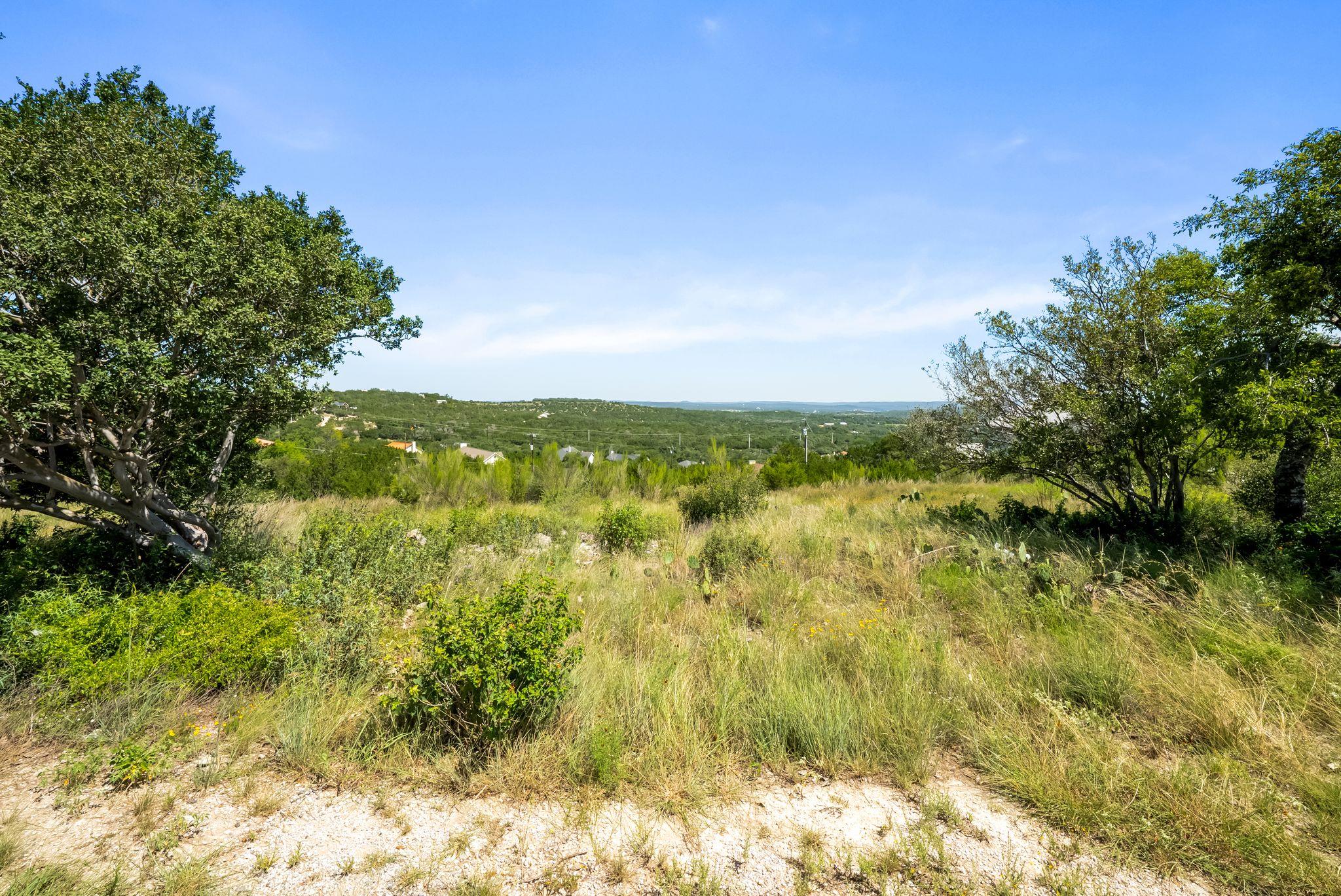 22400 Neilston Dr, Spicewood, TX 78669