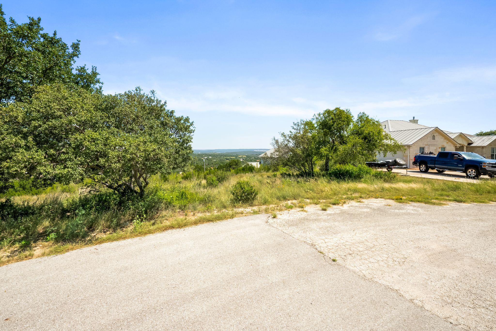 22400 Neilston Dr, Spicewood, TX 78669