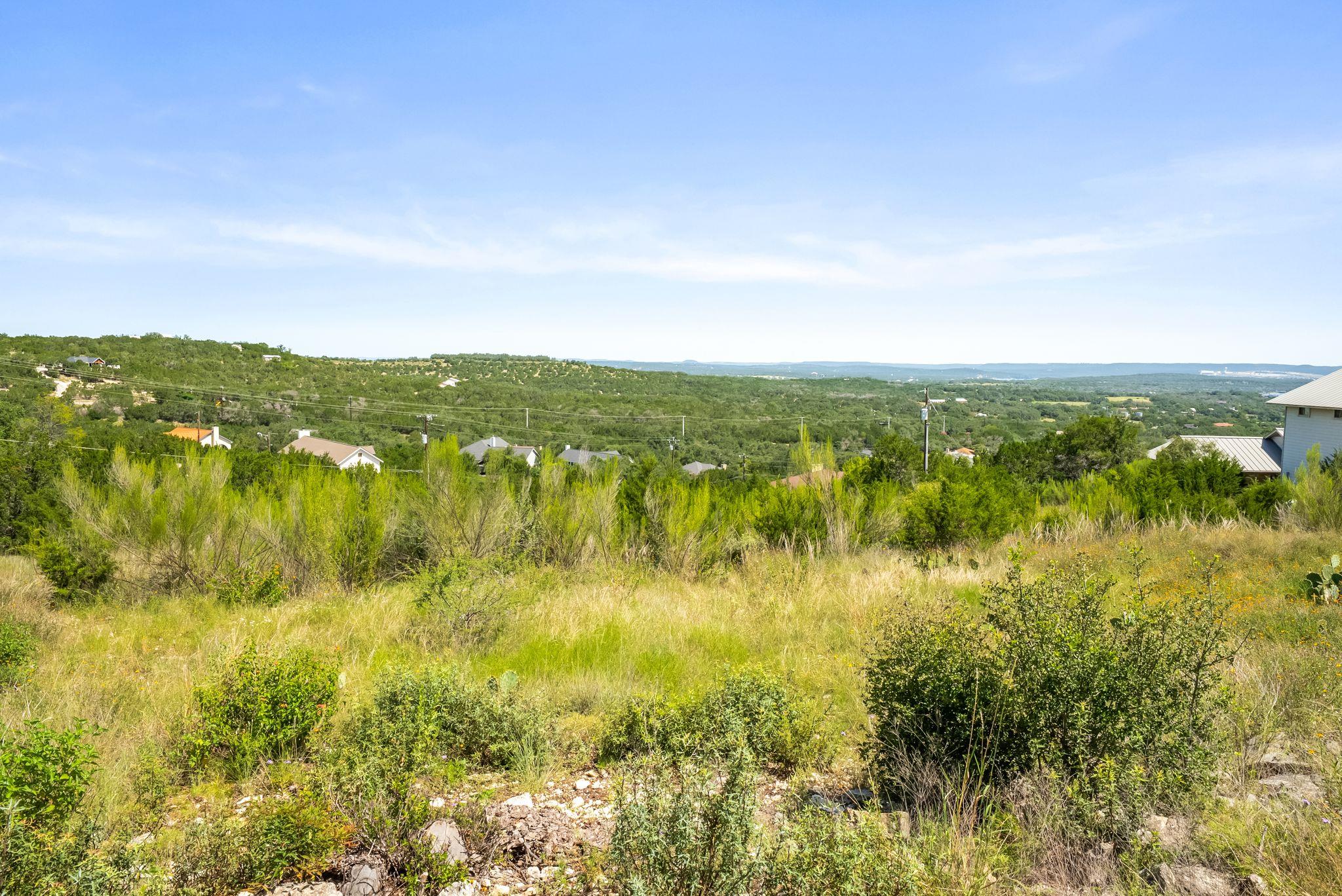 22400 Neilston Dr, Spicewood, TX 78669