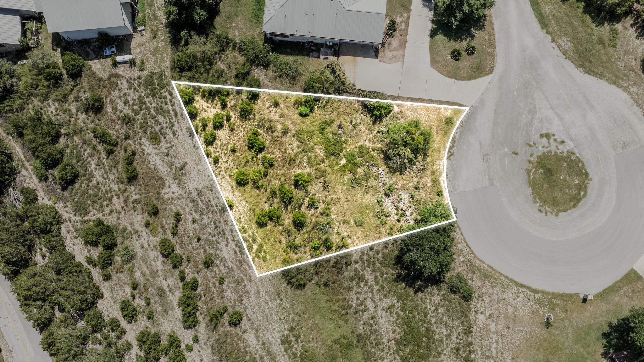 22400 Neilston Dr, Spicewood, TX 78669