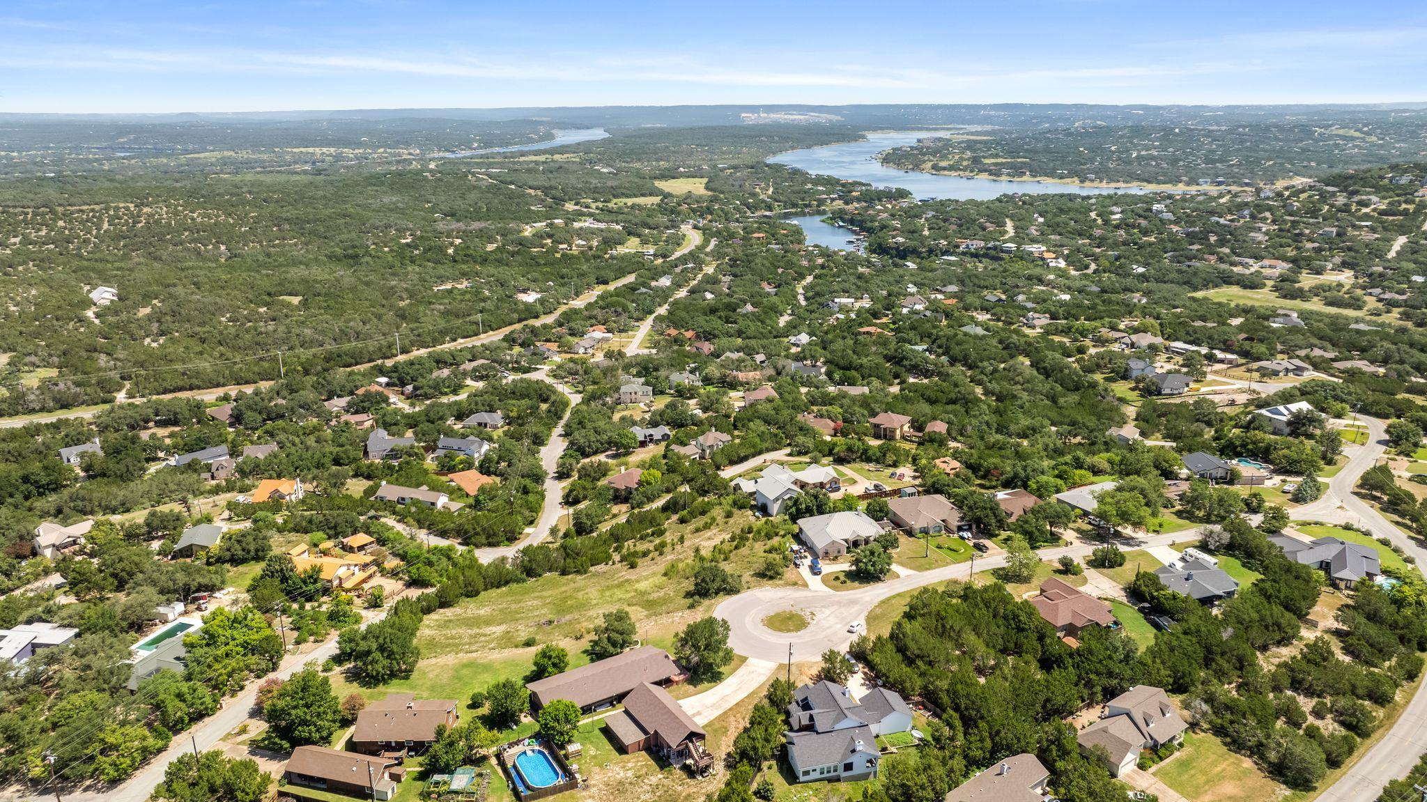 22400 Neilston Dr, Spicewood, TX 78669