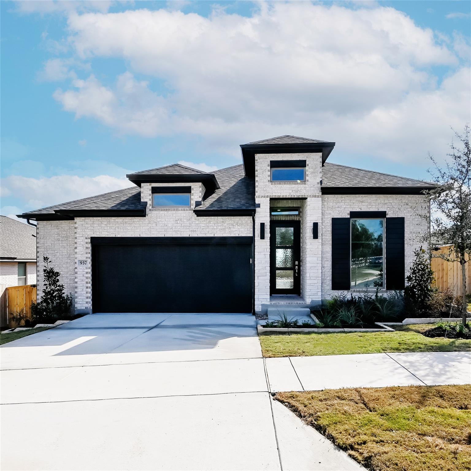 937 Teakmill Trl, San Marcos, TX 78666