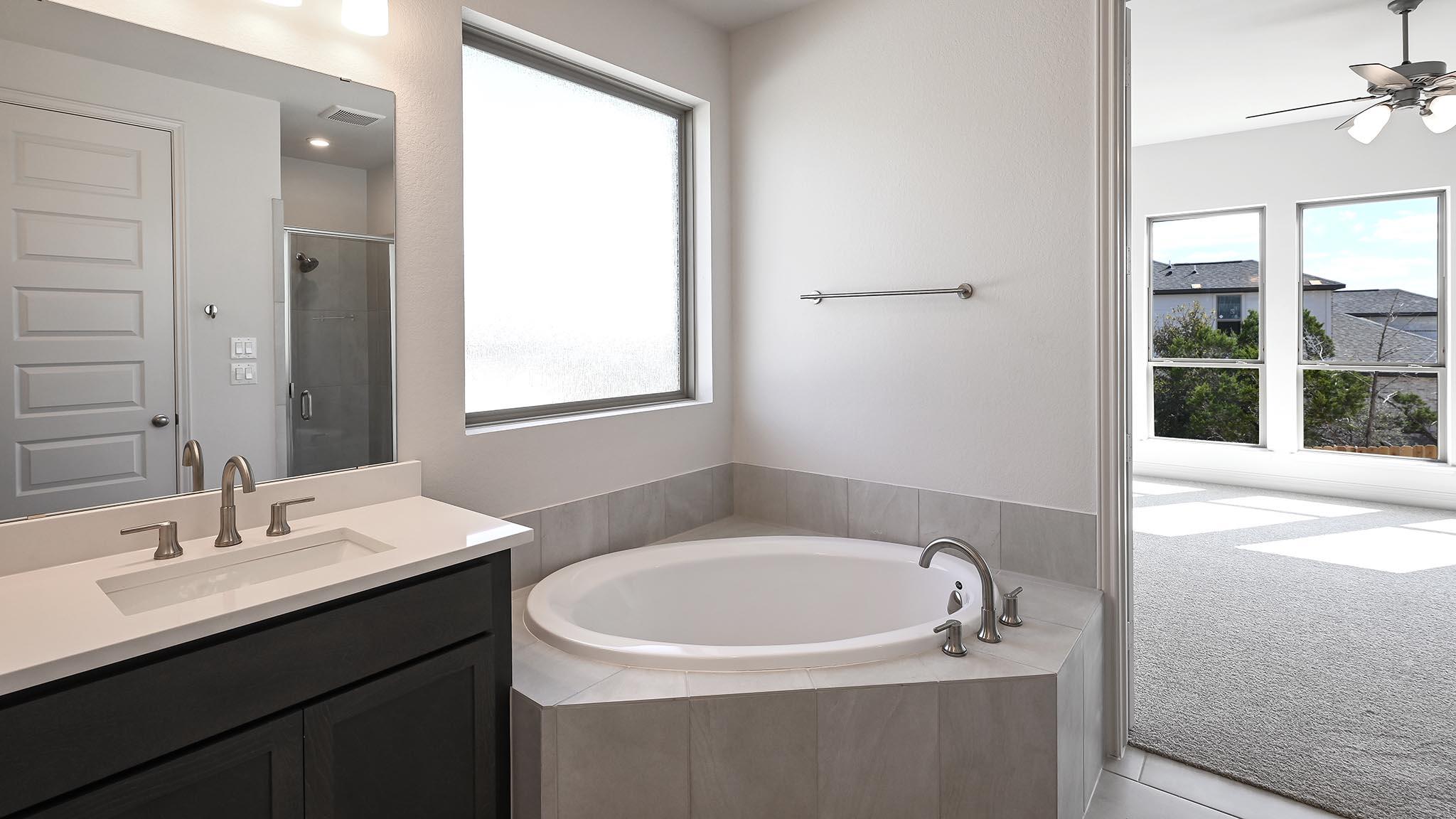 937 Teakmill Trl, San Marcos, TX 78666