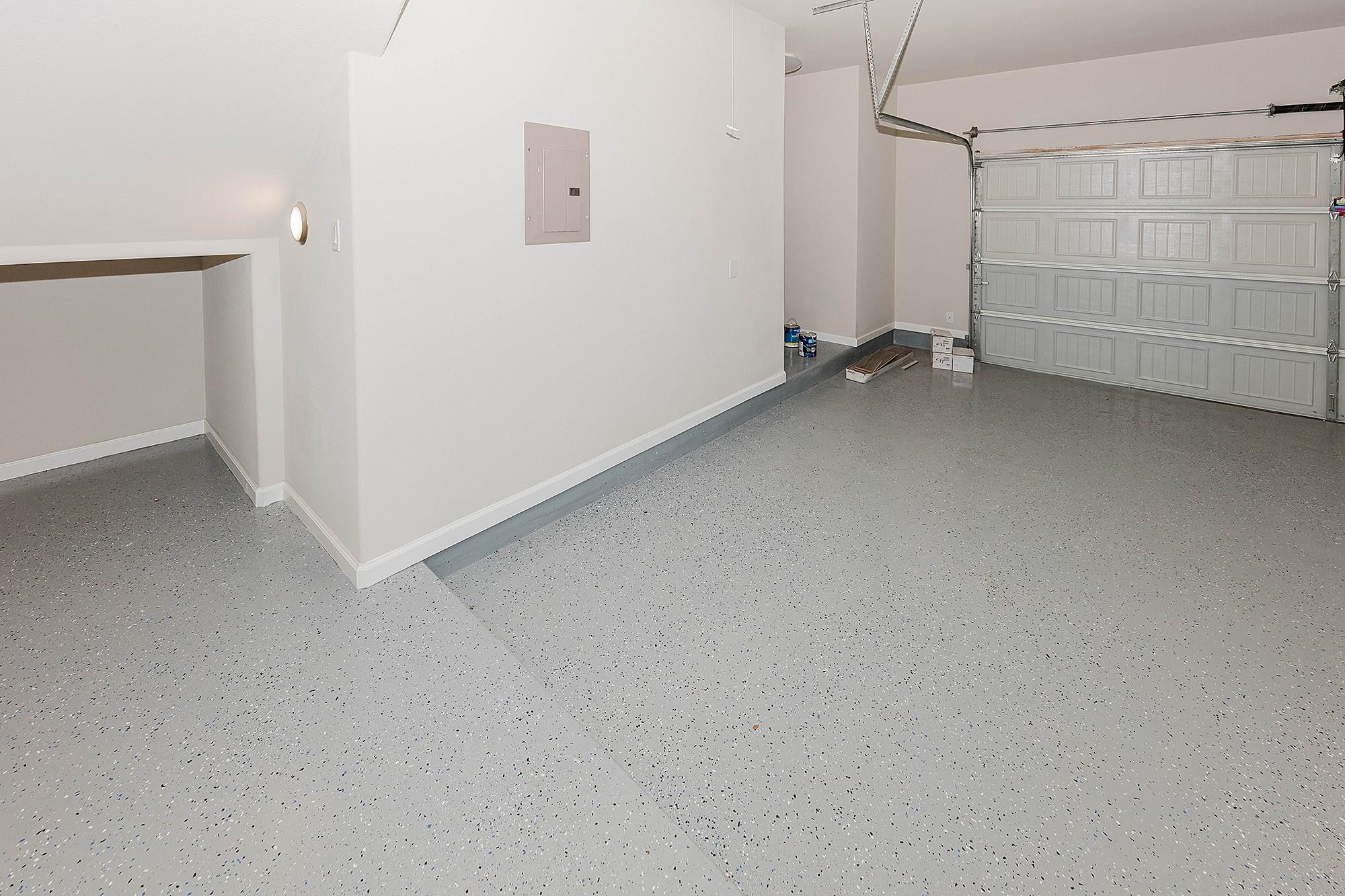 122 W Kikipua Ln, Bastrop, TX 78602