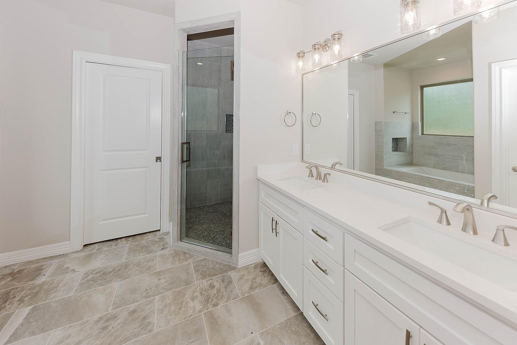 122 W Kikipua Ln, Bastrop, TX 78602