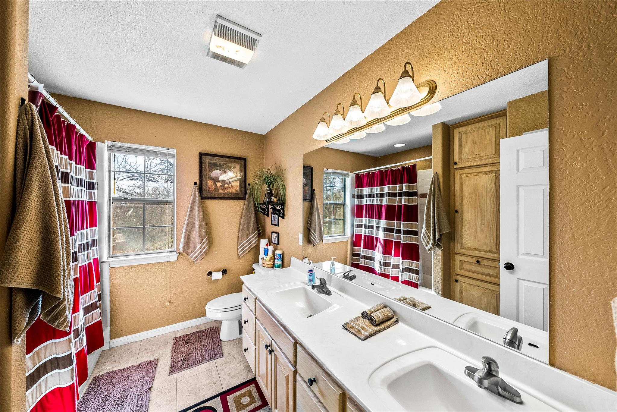 203 Oxbow Trl, Marble Falls, TX 78654