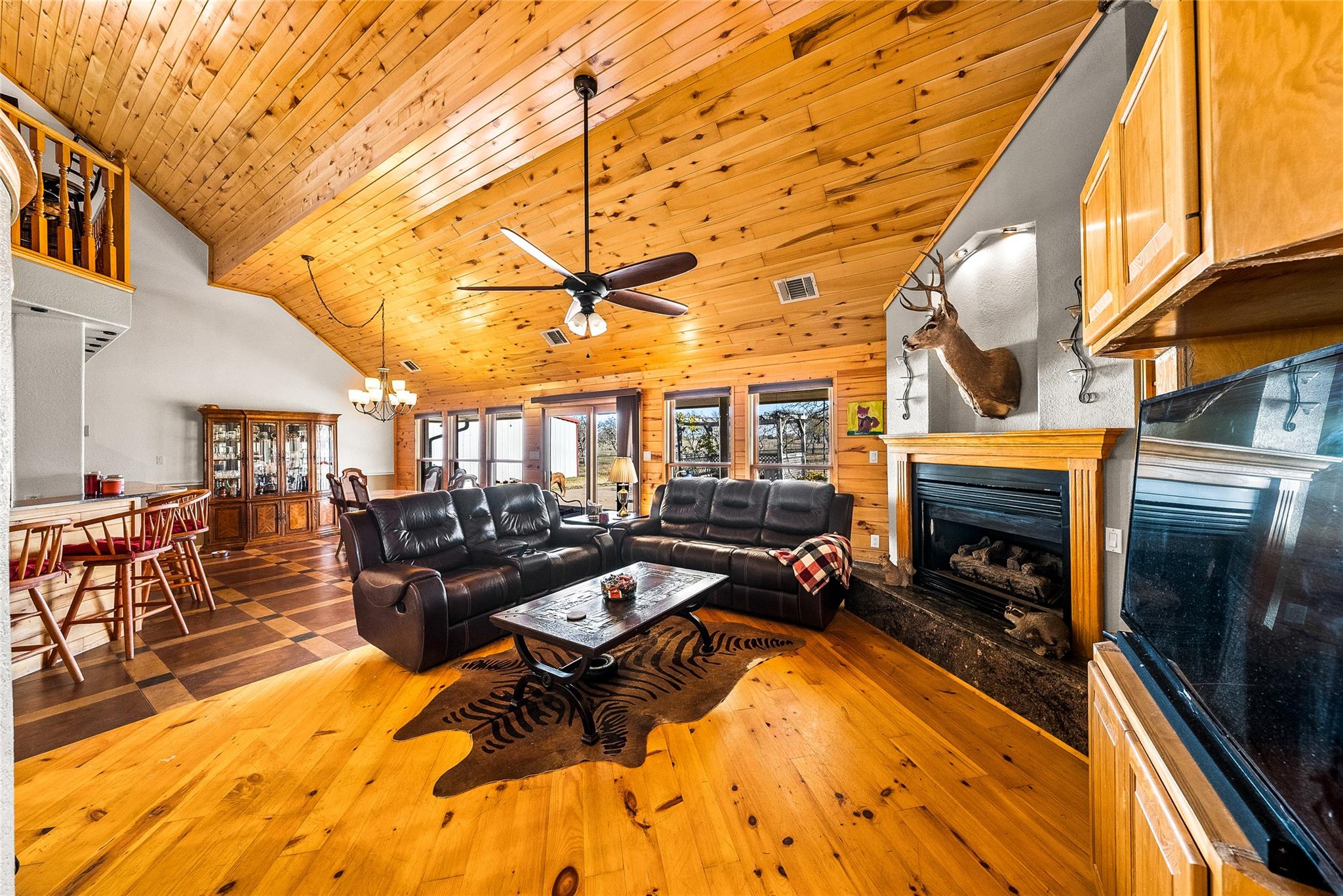 203 Oxbow Trl, Marble Falls, TX 78654