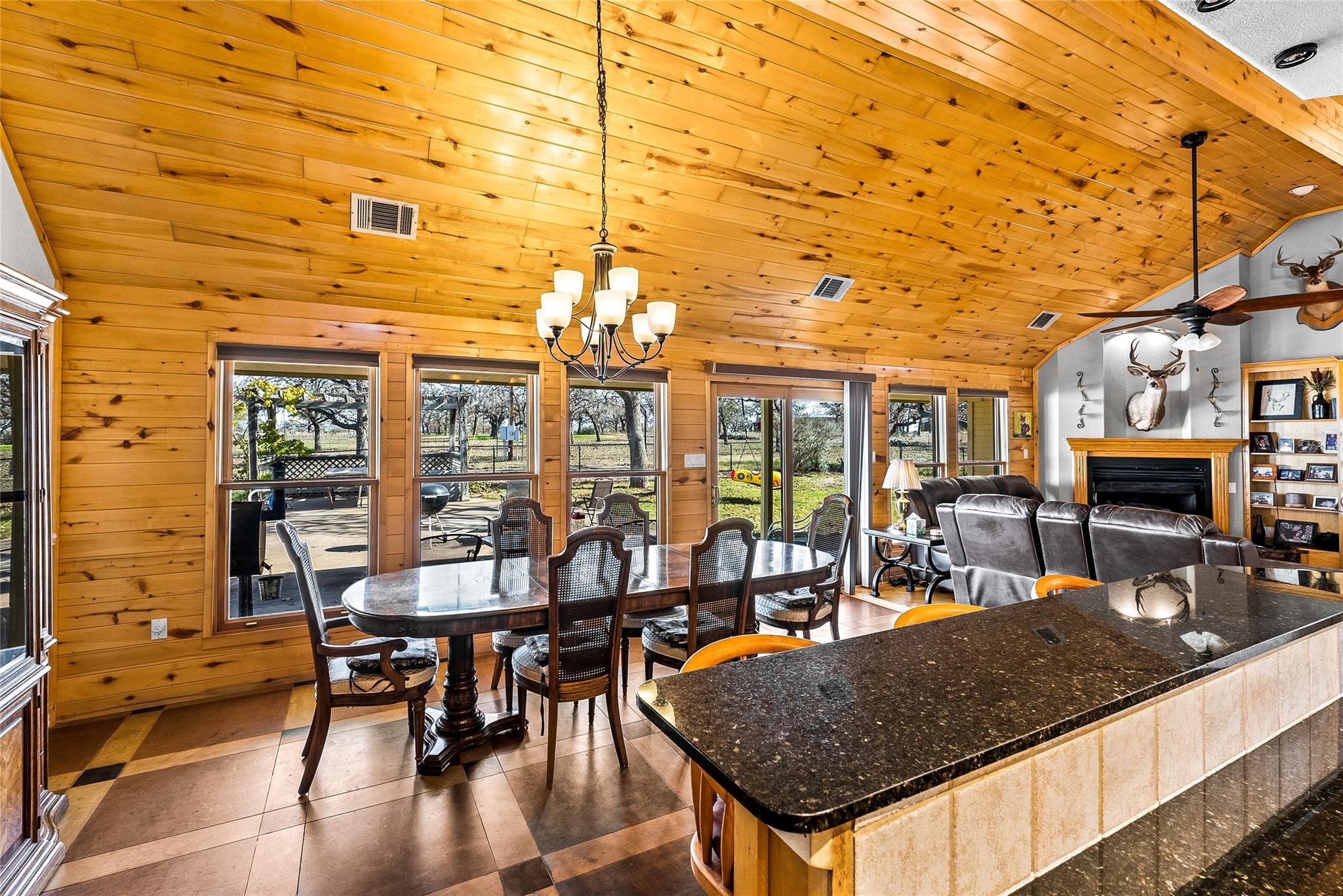 203 Oxbow Trl, Marble Falls, TX 78654