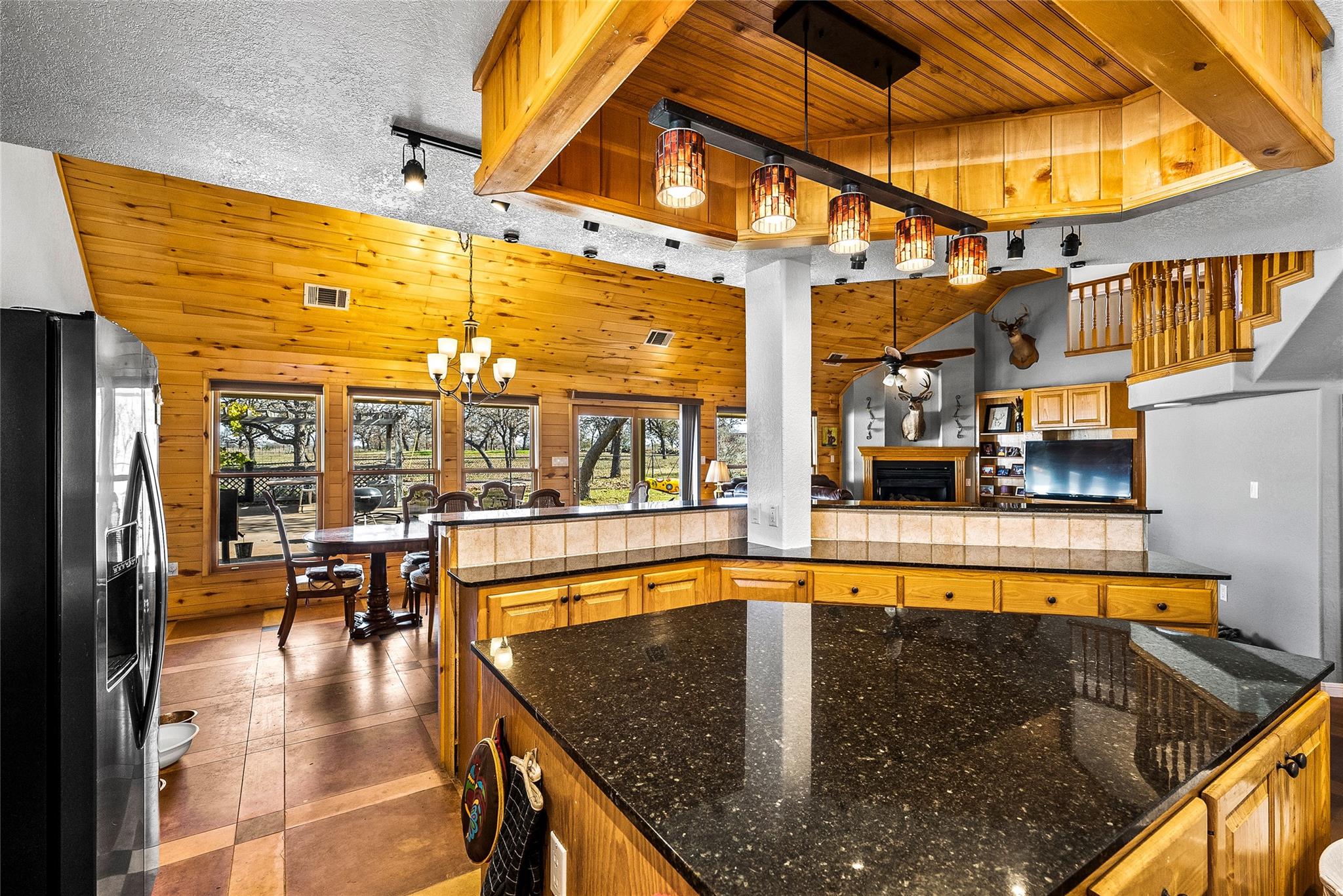 203 Oxbow Trl, Marble Falls, TX 78654