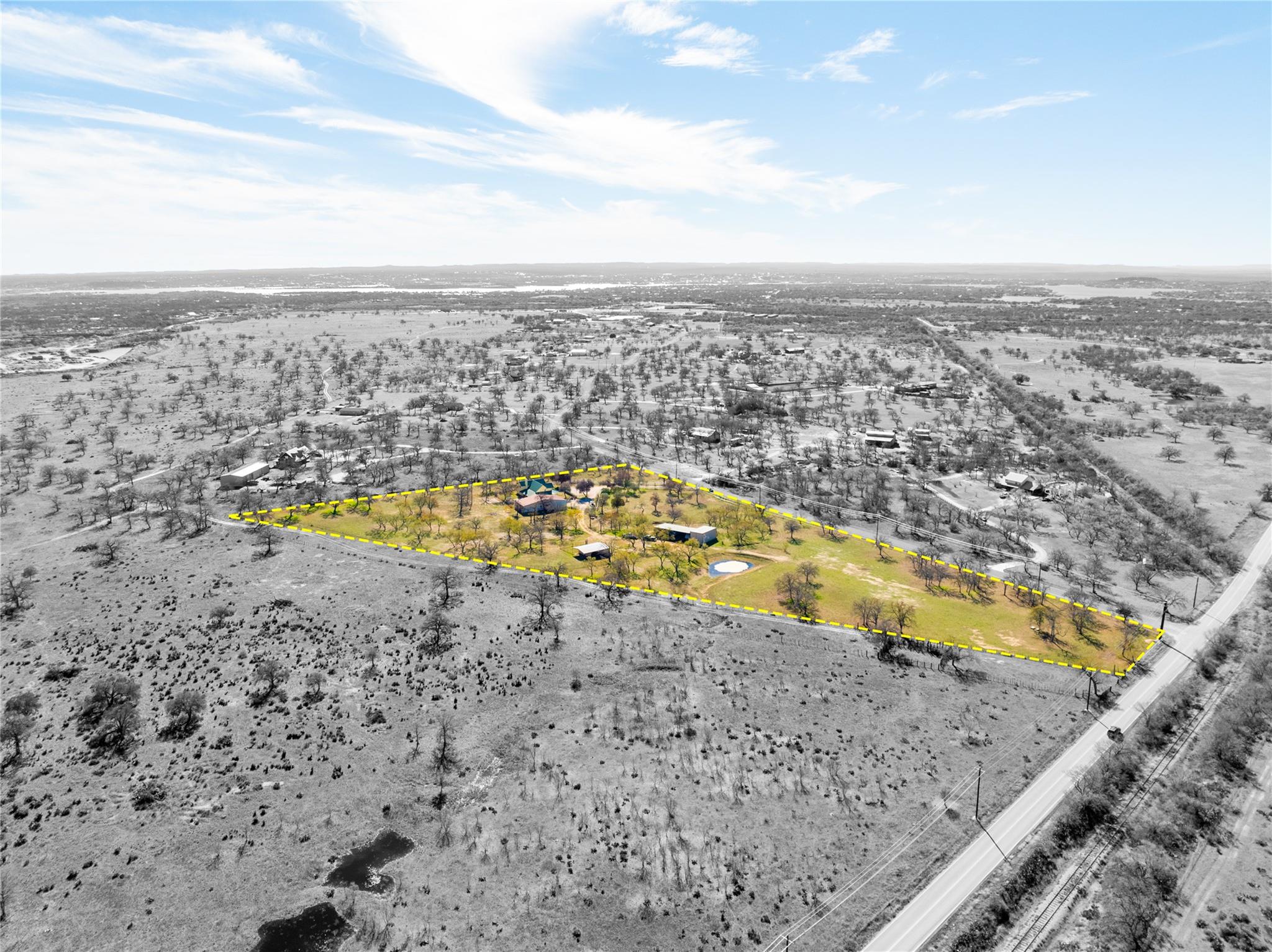 203 Oxbow Trl, Marble Falls, TX 78654