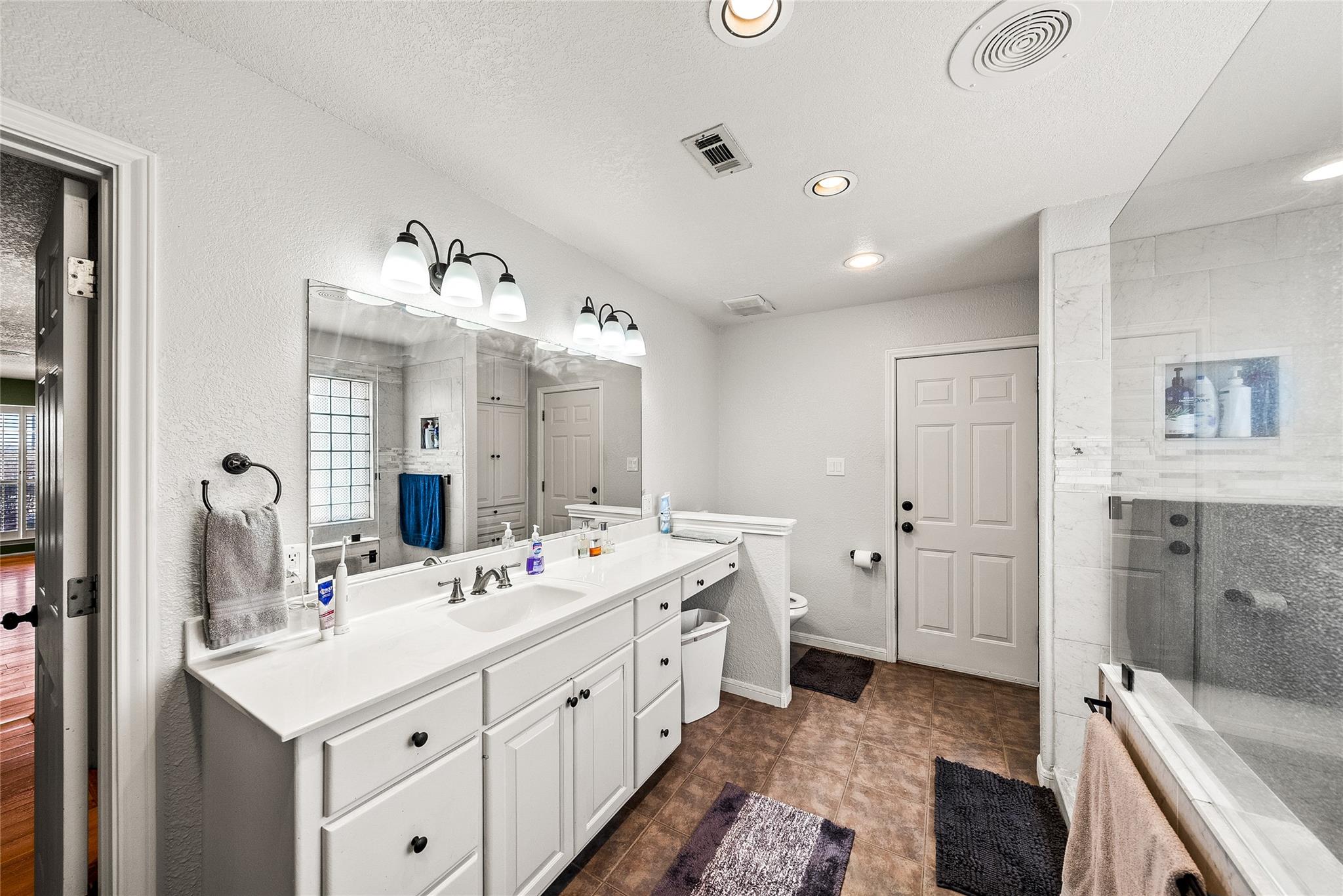 203 Oxbow Trl, Marble Falls, TX 78654