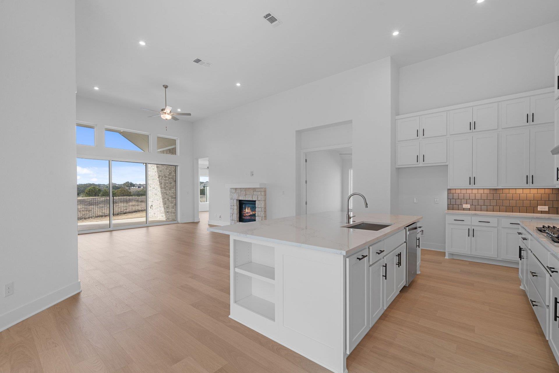 1806 Crimson Sunset Dr, Georgetown, TX 78628