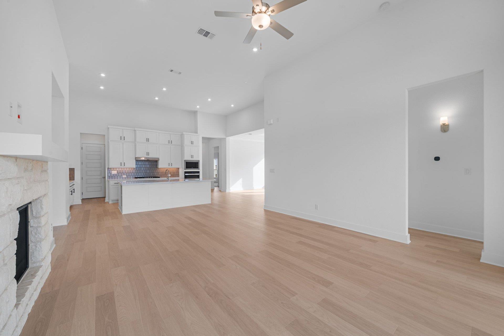 1806 Crimson Sunset Dr, Georgetown, TX 78628