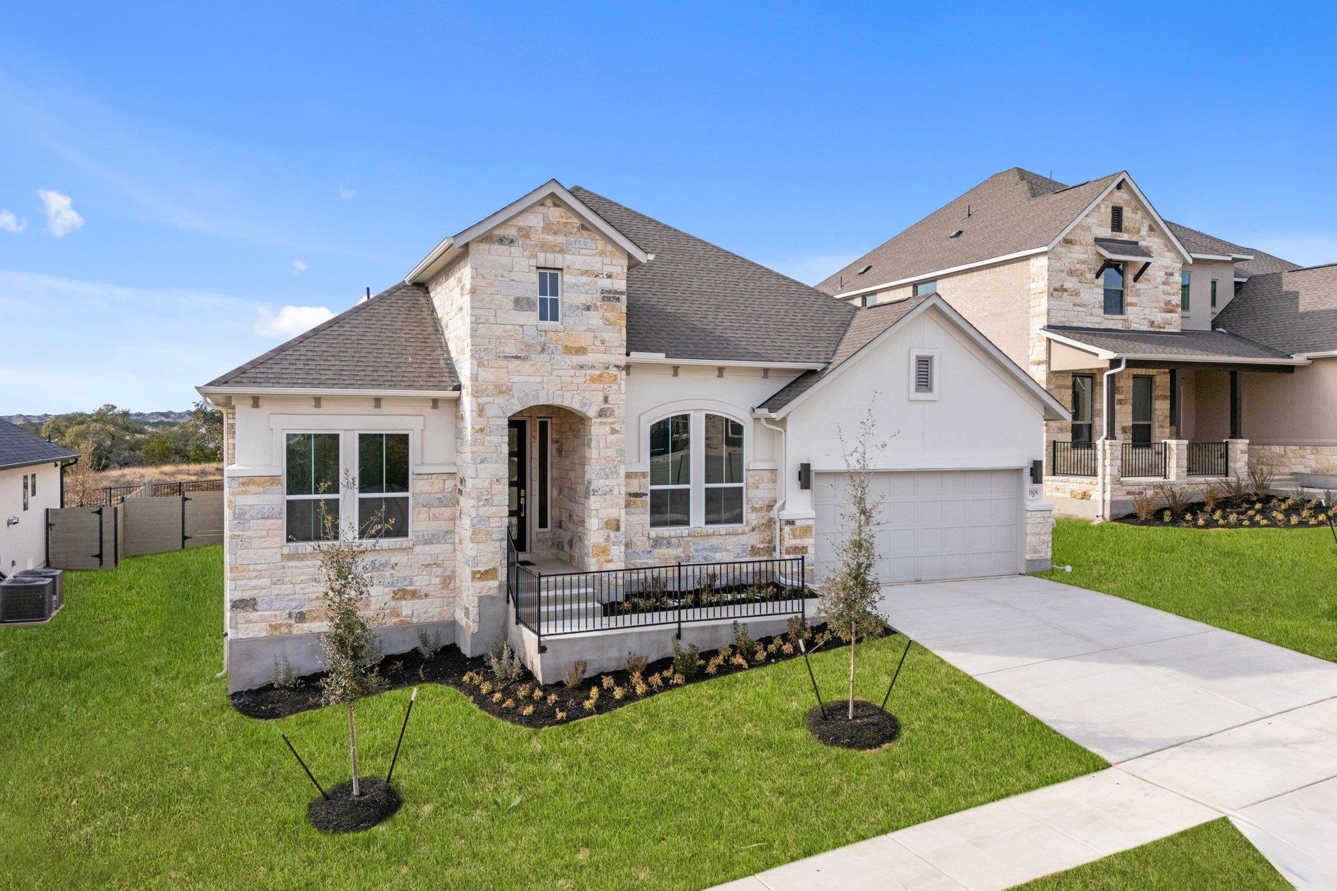 1806 Crimson Sunset Dr, Georgetown, TX 78628
