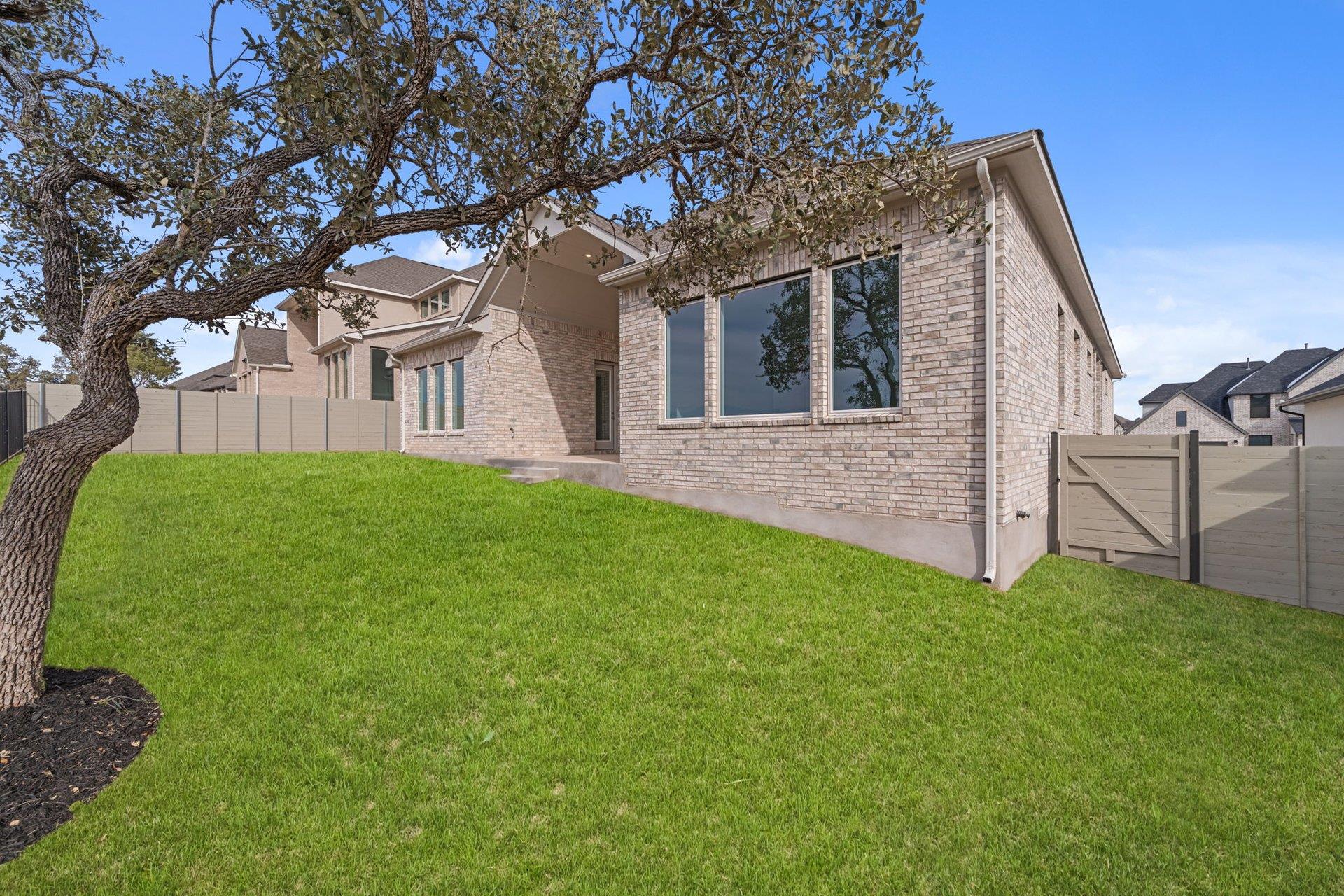 1806 Crimson Sunset Dr, Georgetown, TX 78628