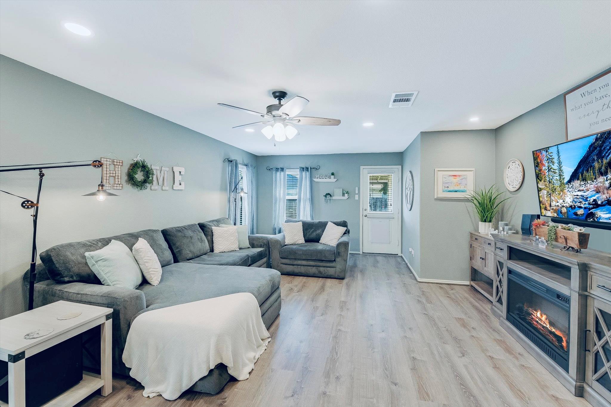 310 Baldwin St, Hutto, TX 78634