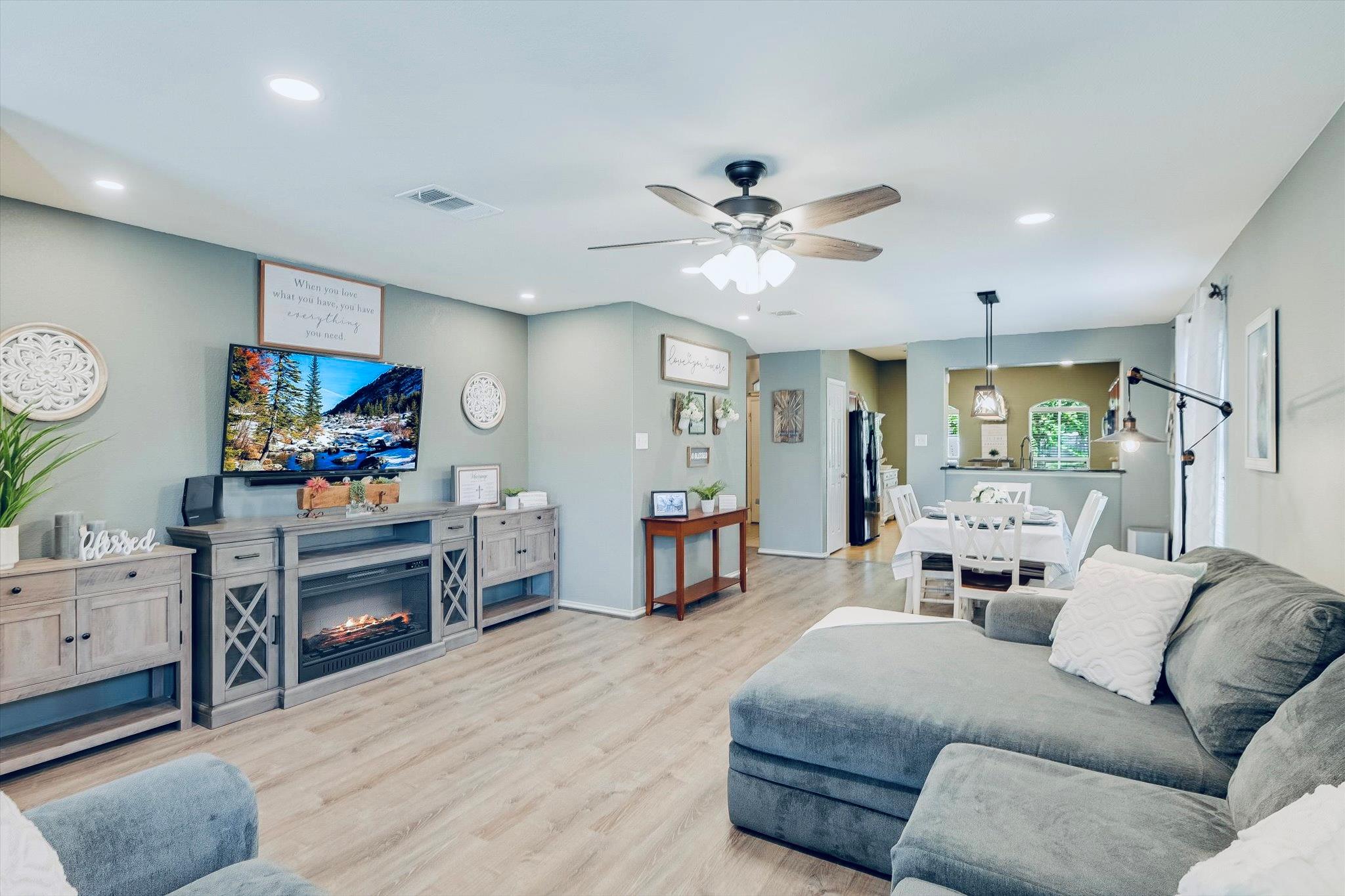 310 Baldwin St, Hutto, TX 78634