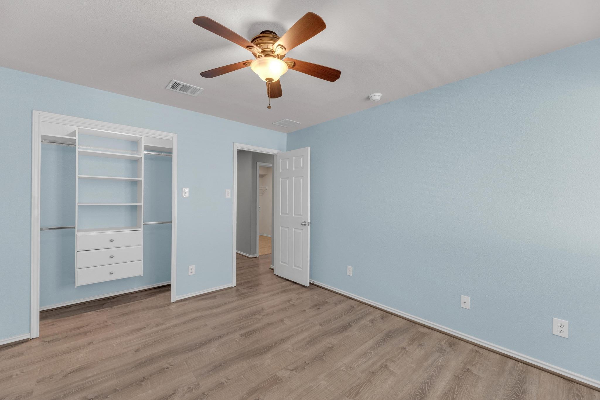 310 Baldwin St, Hutto, TX 78634