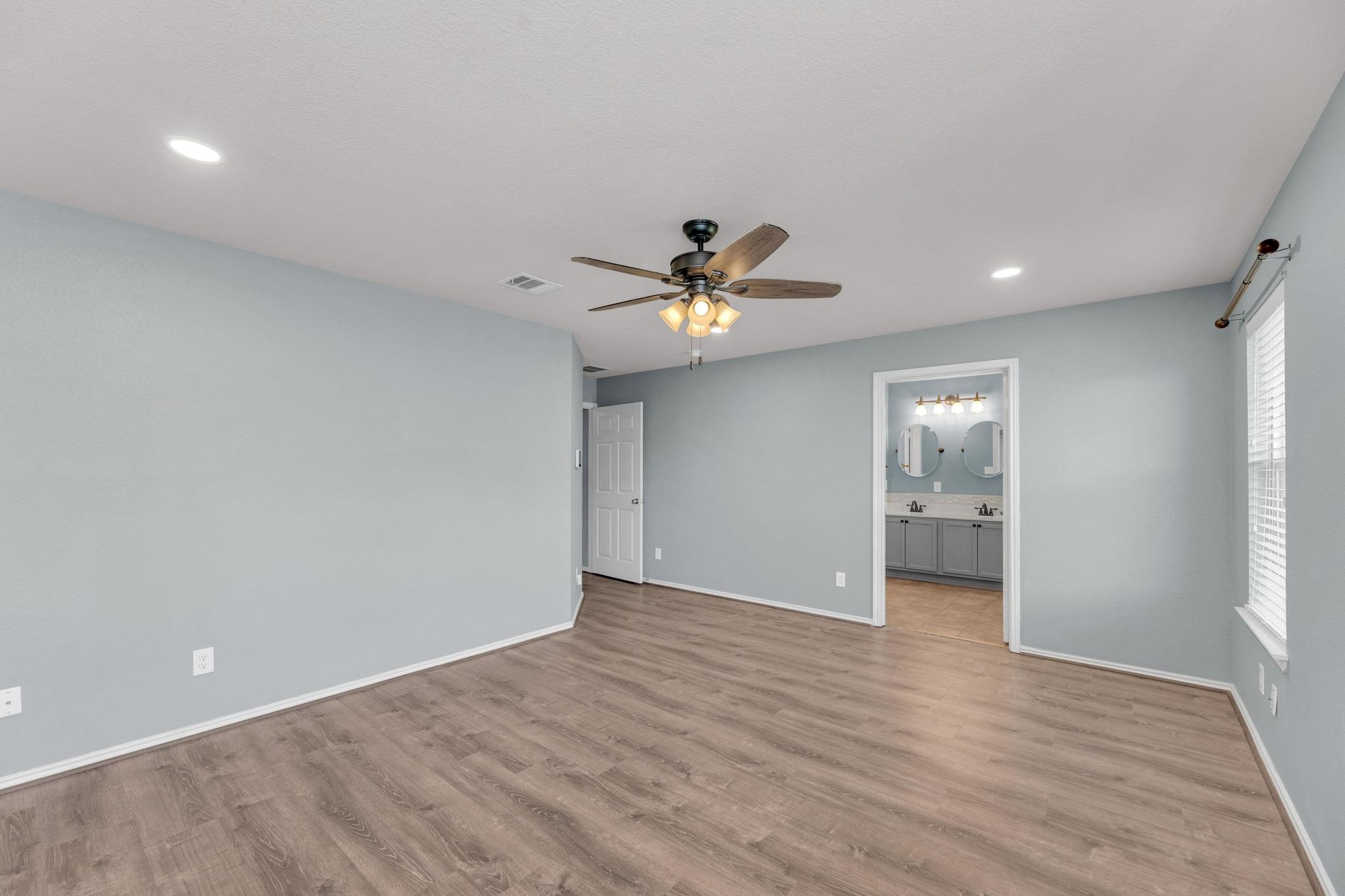 310 Baldwin St, Hutto, TX 78634