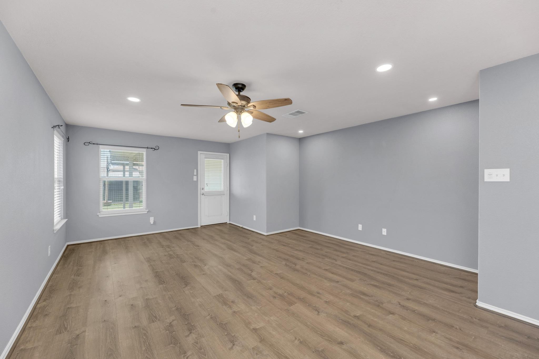 310 Baldwin St, Hutto, TX 78634