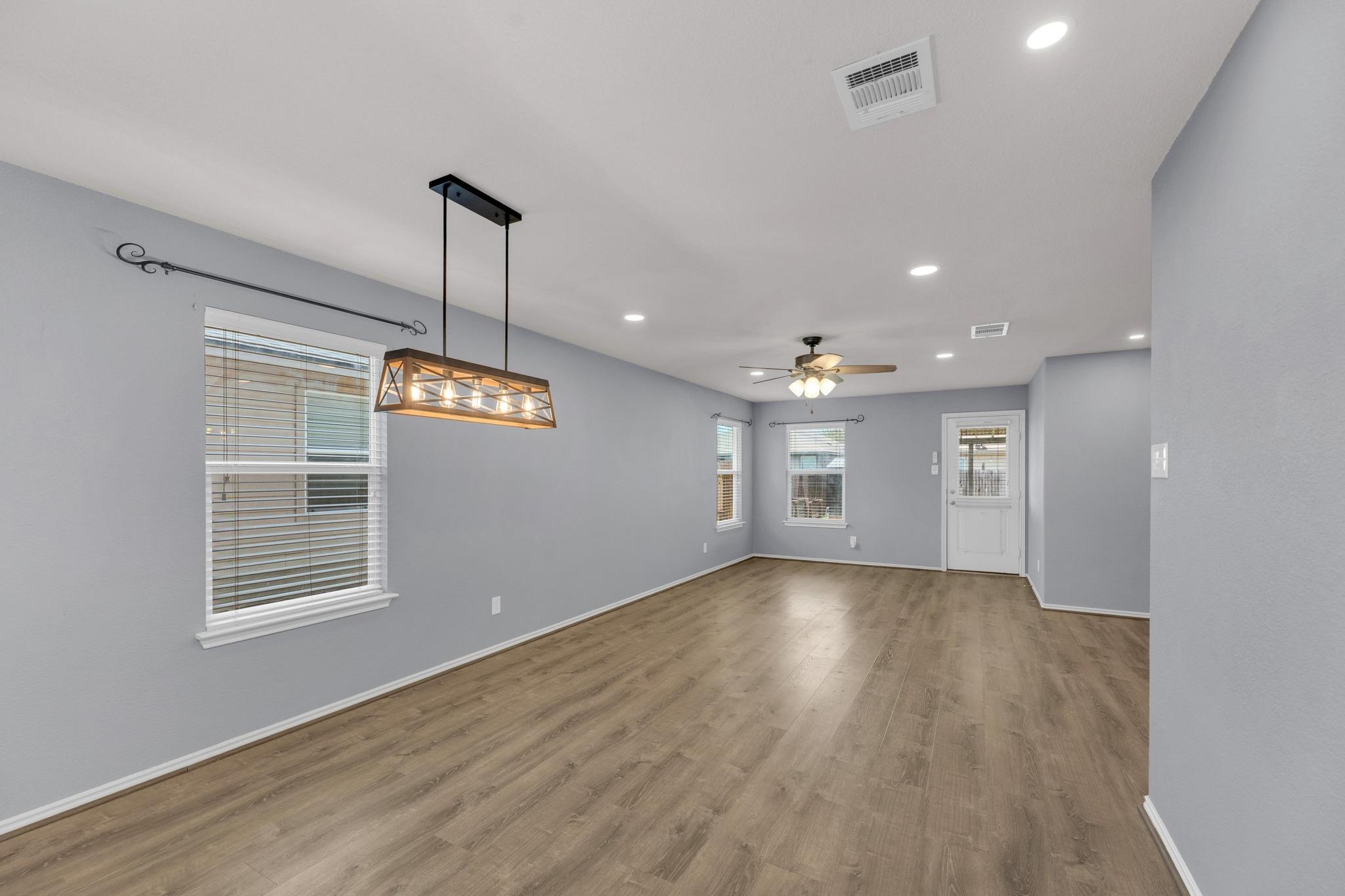 310 Baldwin St, Hutto, TX 78634