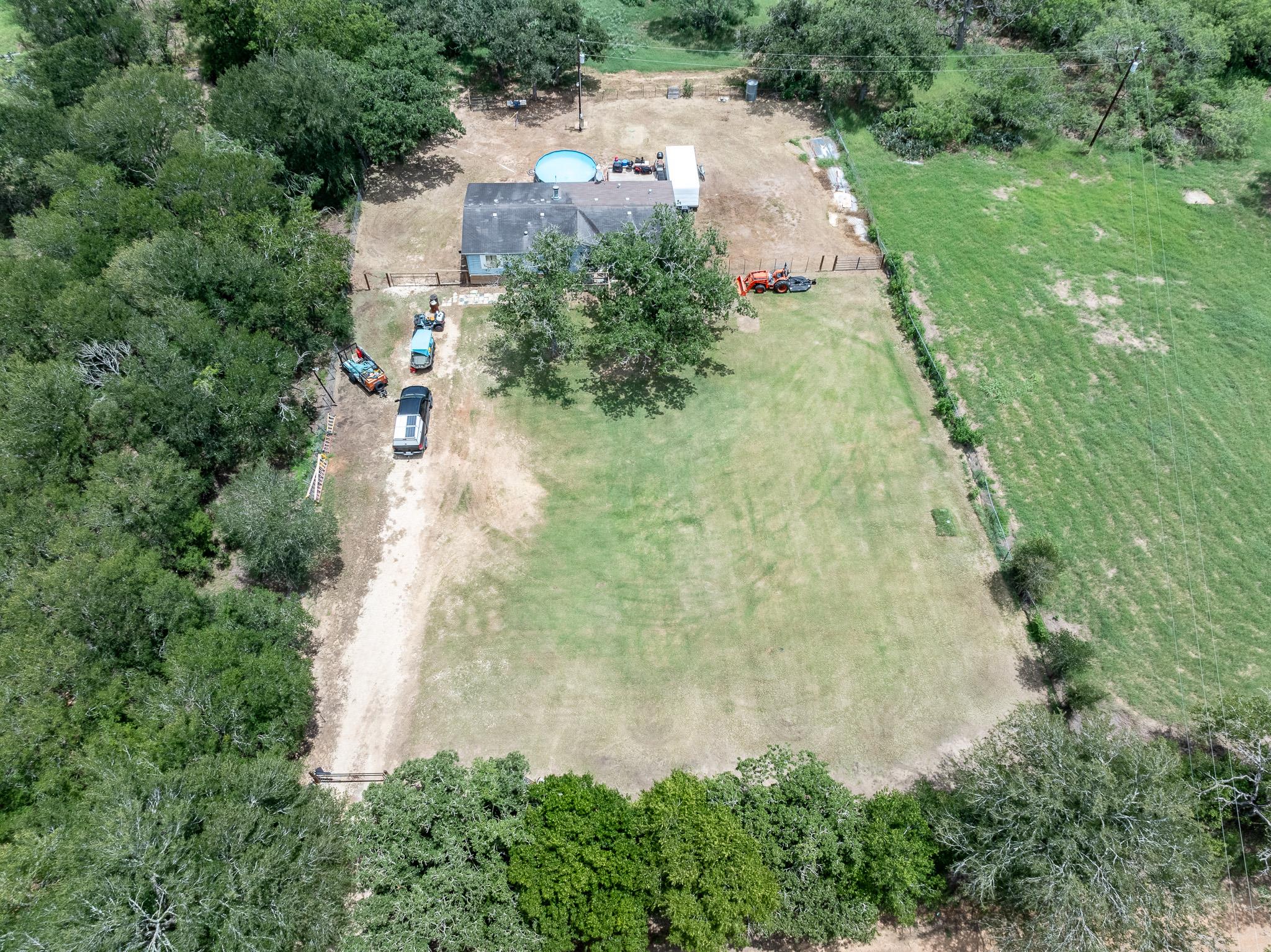 4771 County Road 228, Gonzales, TX 78629